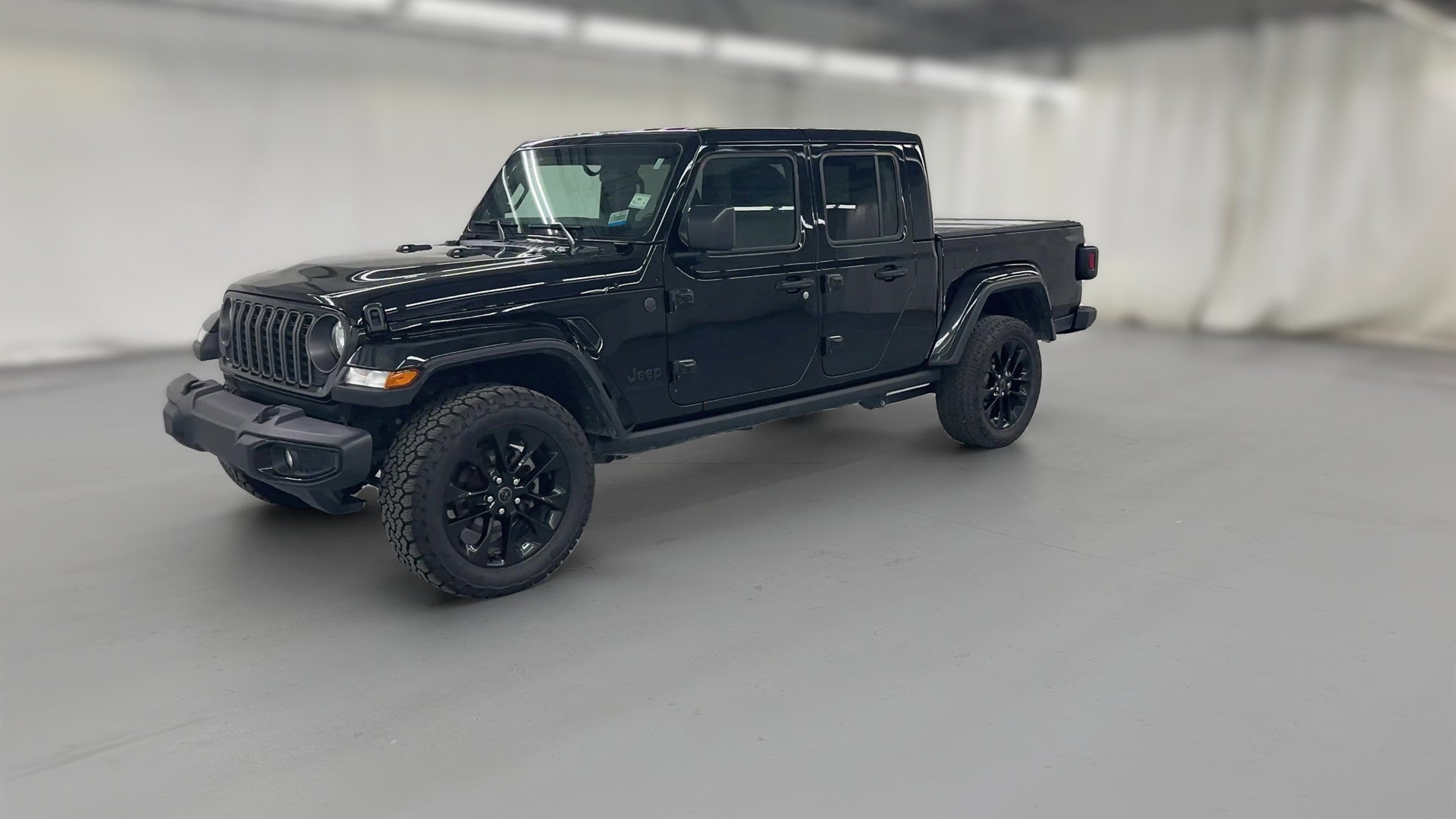 2025 Jeep Gladiator vehicle photo