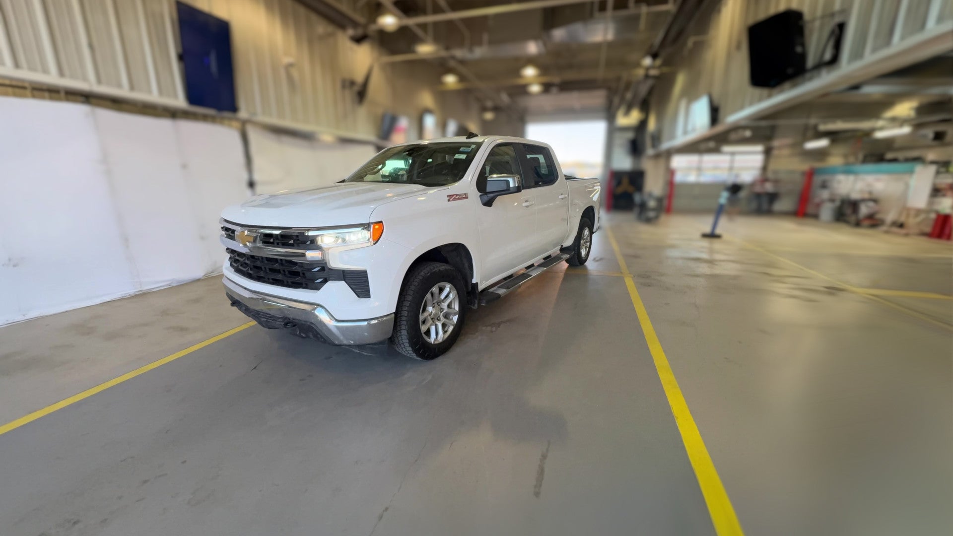 2025 Chevrolet Silverado 1500 Crew Cab vehicle photo
