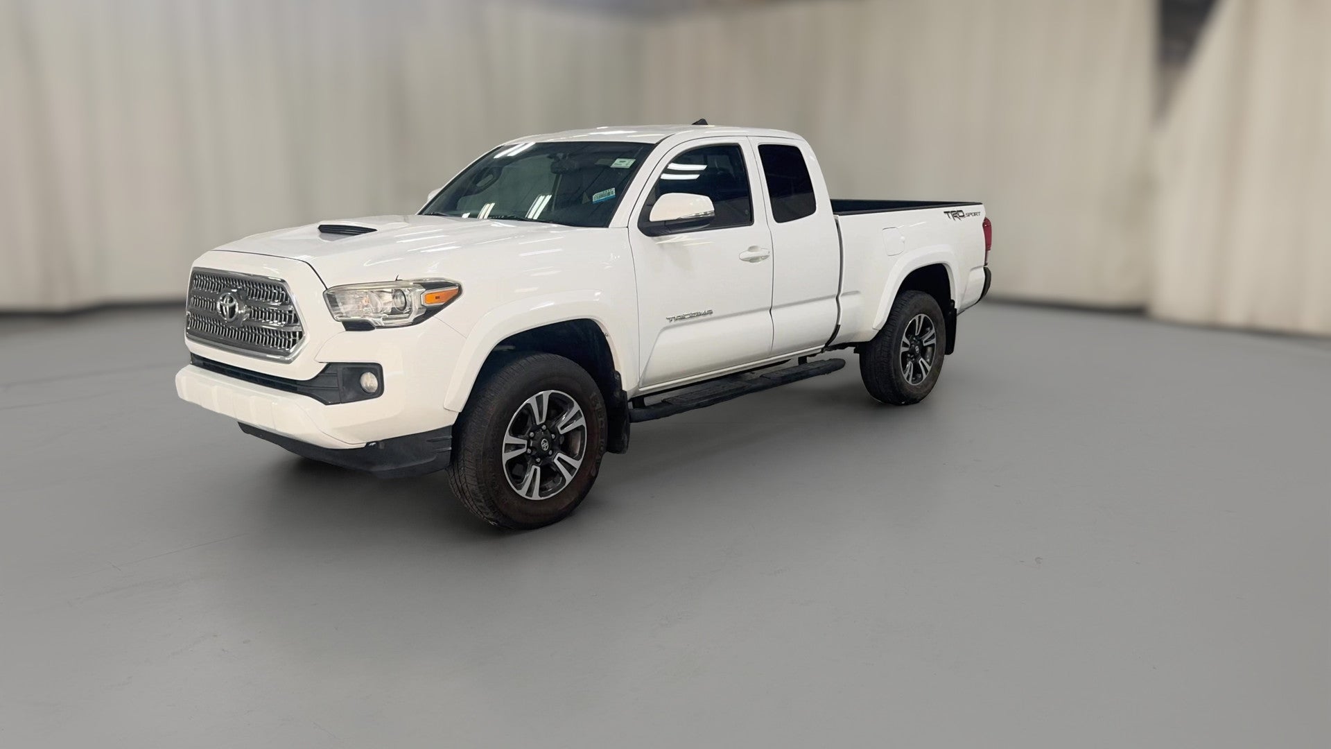 2016 Toyota Tacoma Access Cab vehicle photo