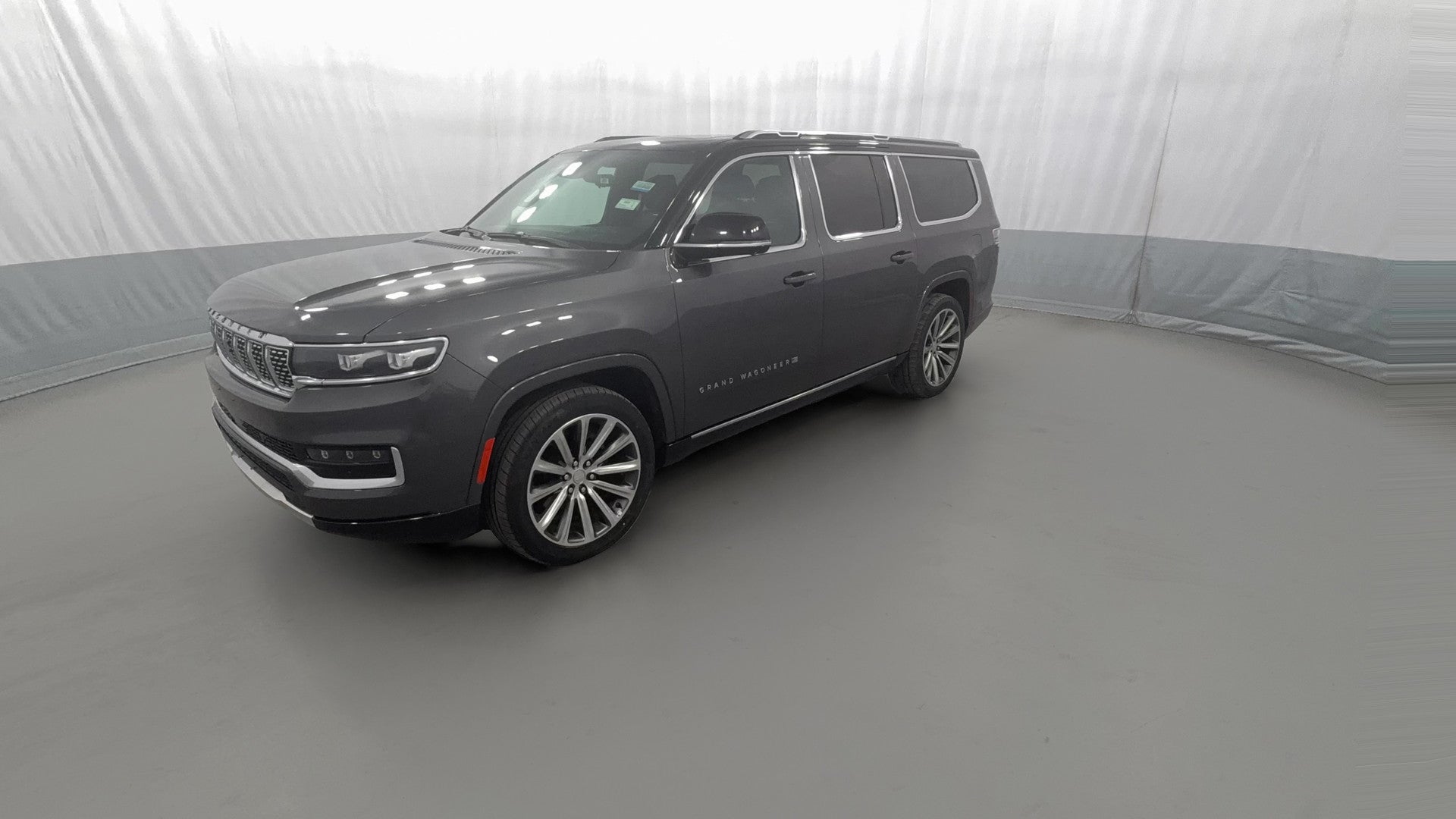 2023 Jeep Grand Wagoneer L vehicle photo