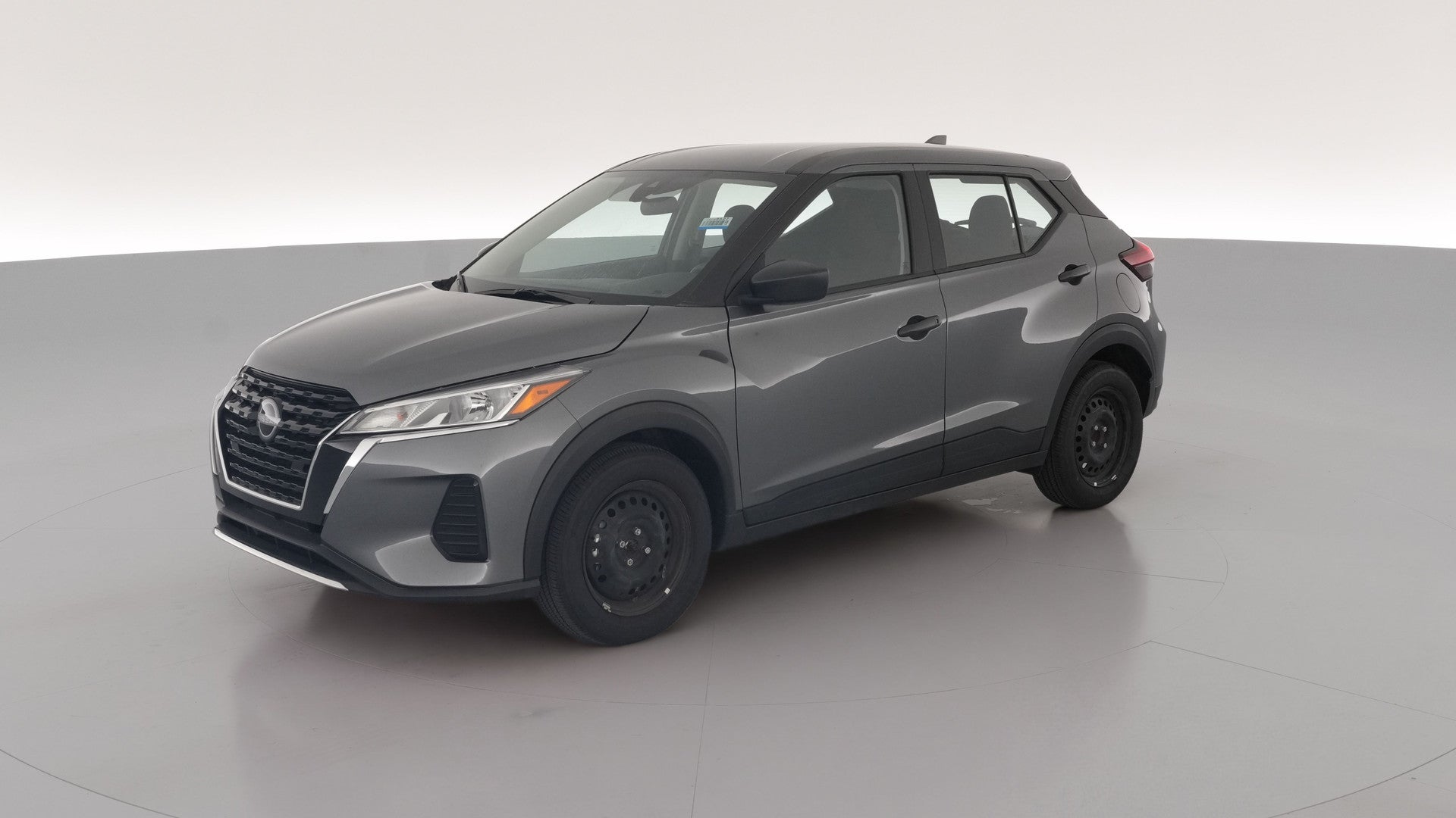 2025 Nissan Kicks Play vehicle photo
