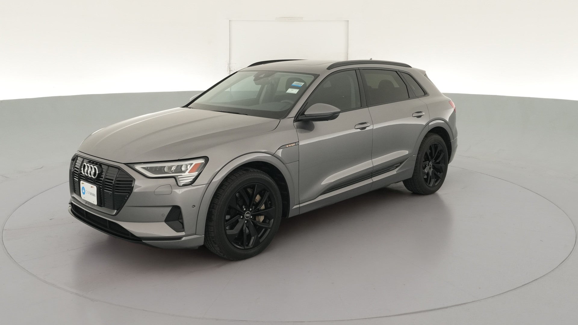 2021 Audi e-tron vehicle photo