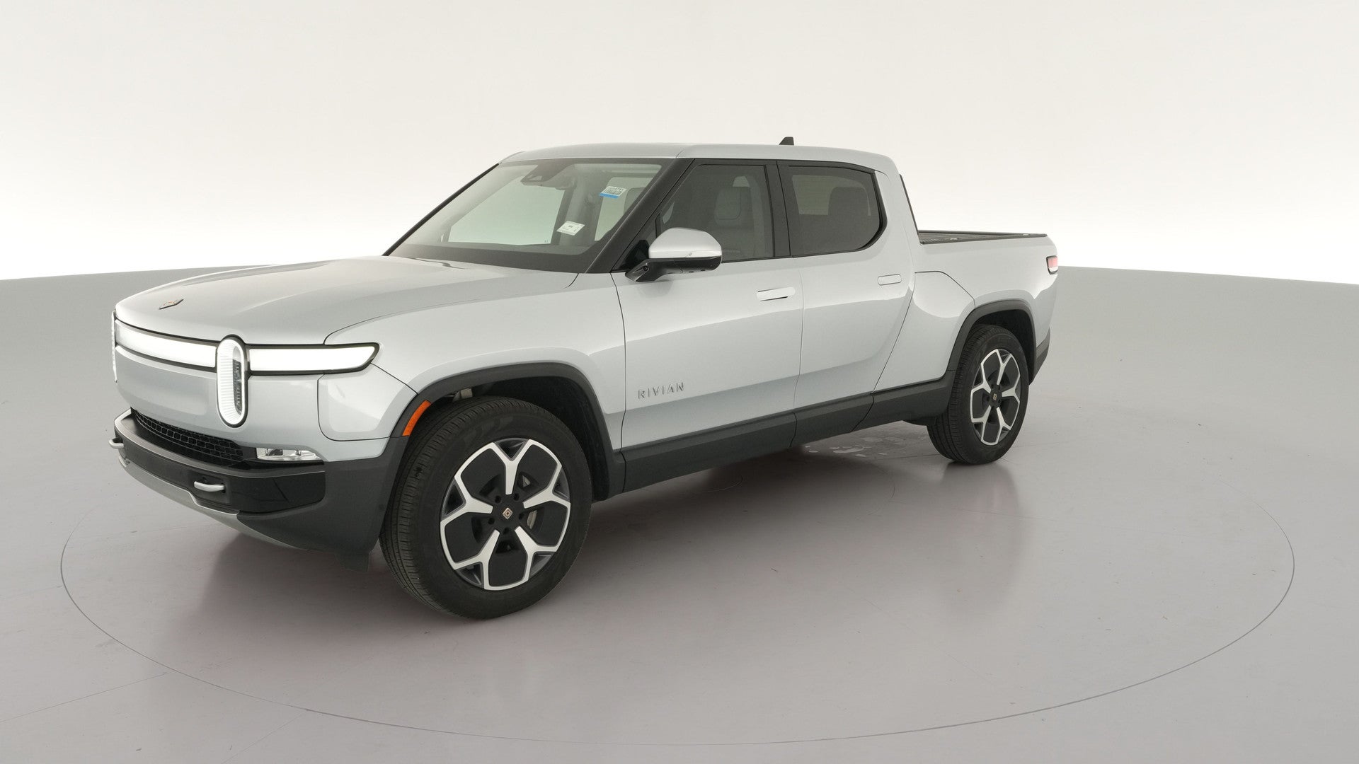 2024 Rivian R1T vehicle photo