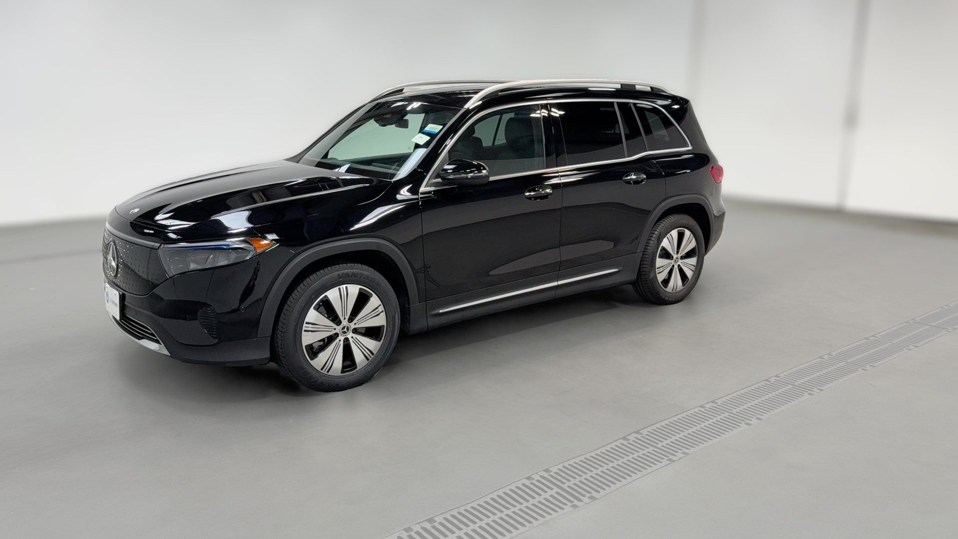 2024 Mercedes-Benz Mercedes-EQ EQB vehicle photo