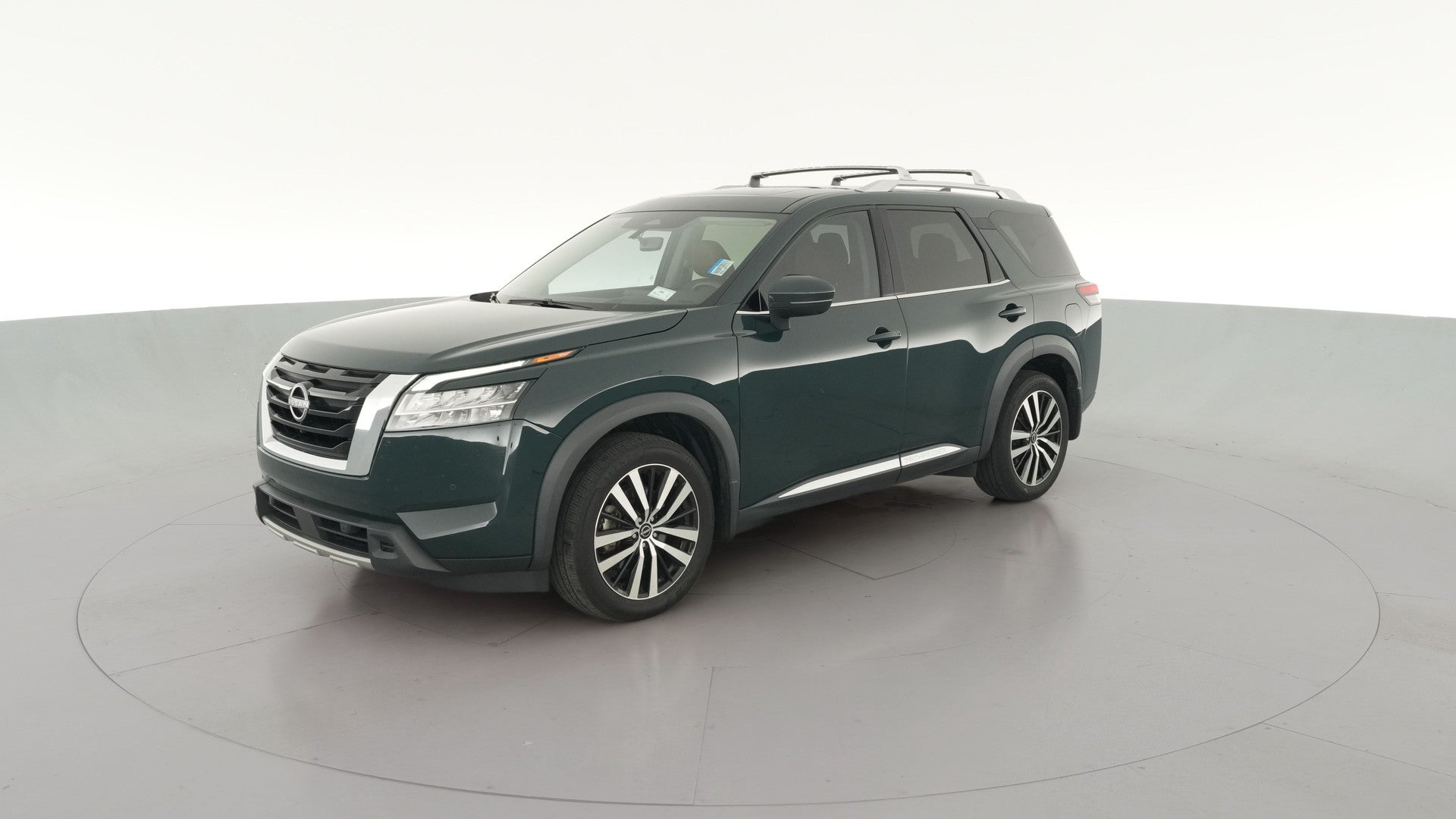 2024 Nissan Pathfinder vehicle photo