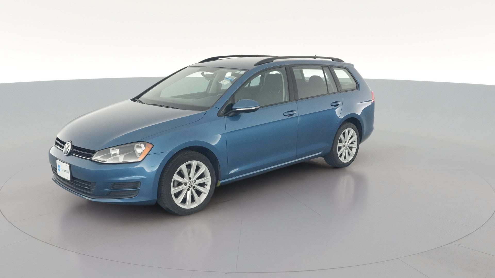 2016 Volkswagen Golf SportWagen vehicle photo