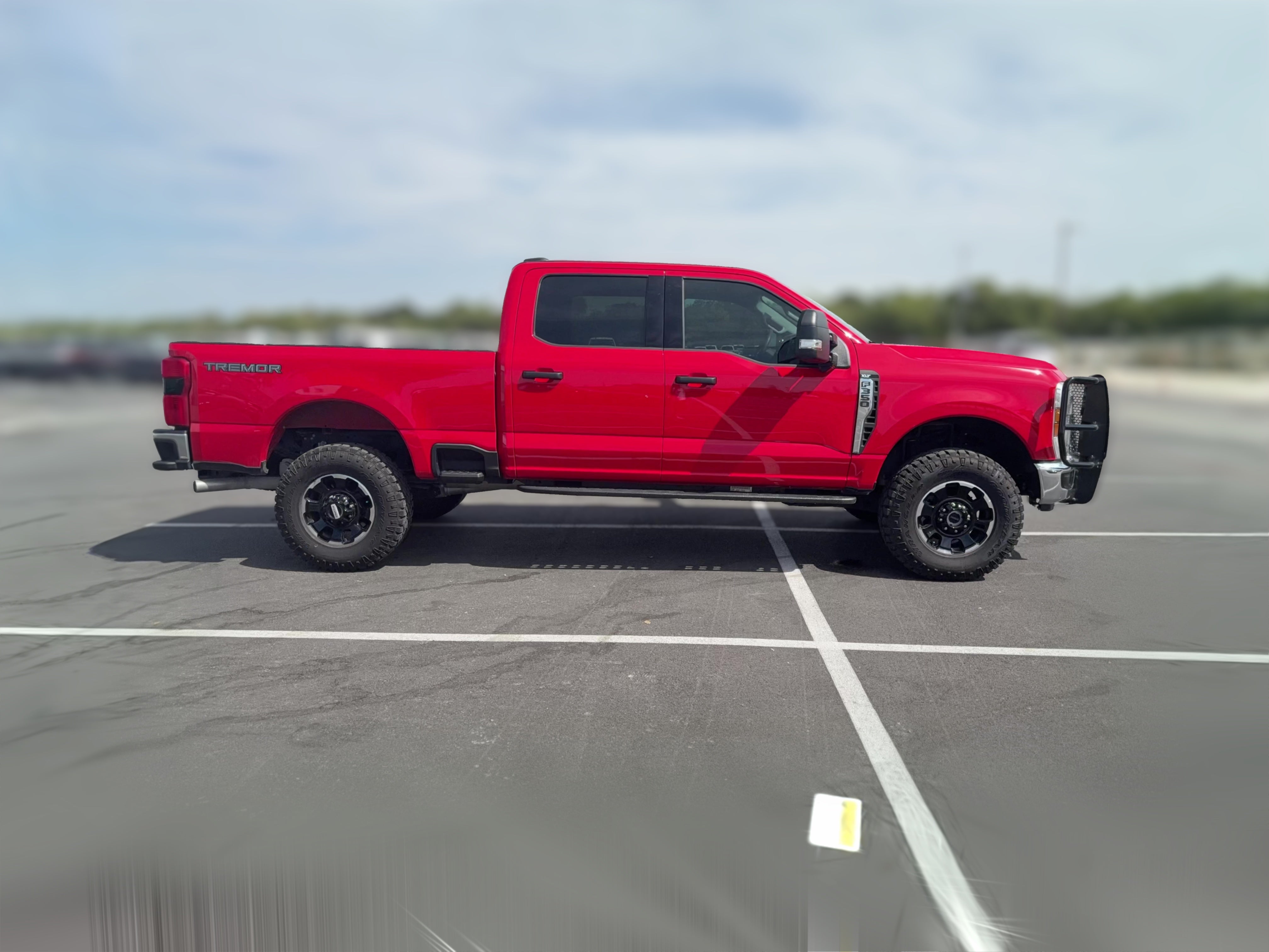 2025 Ford F-350 Super Duty XLT - Photo 34