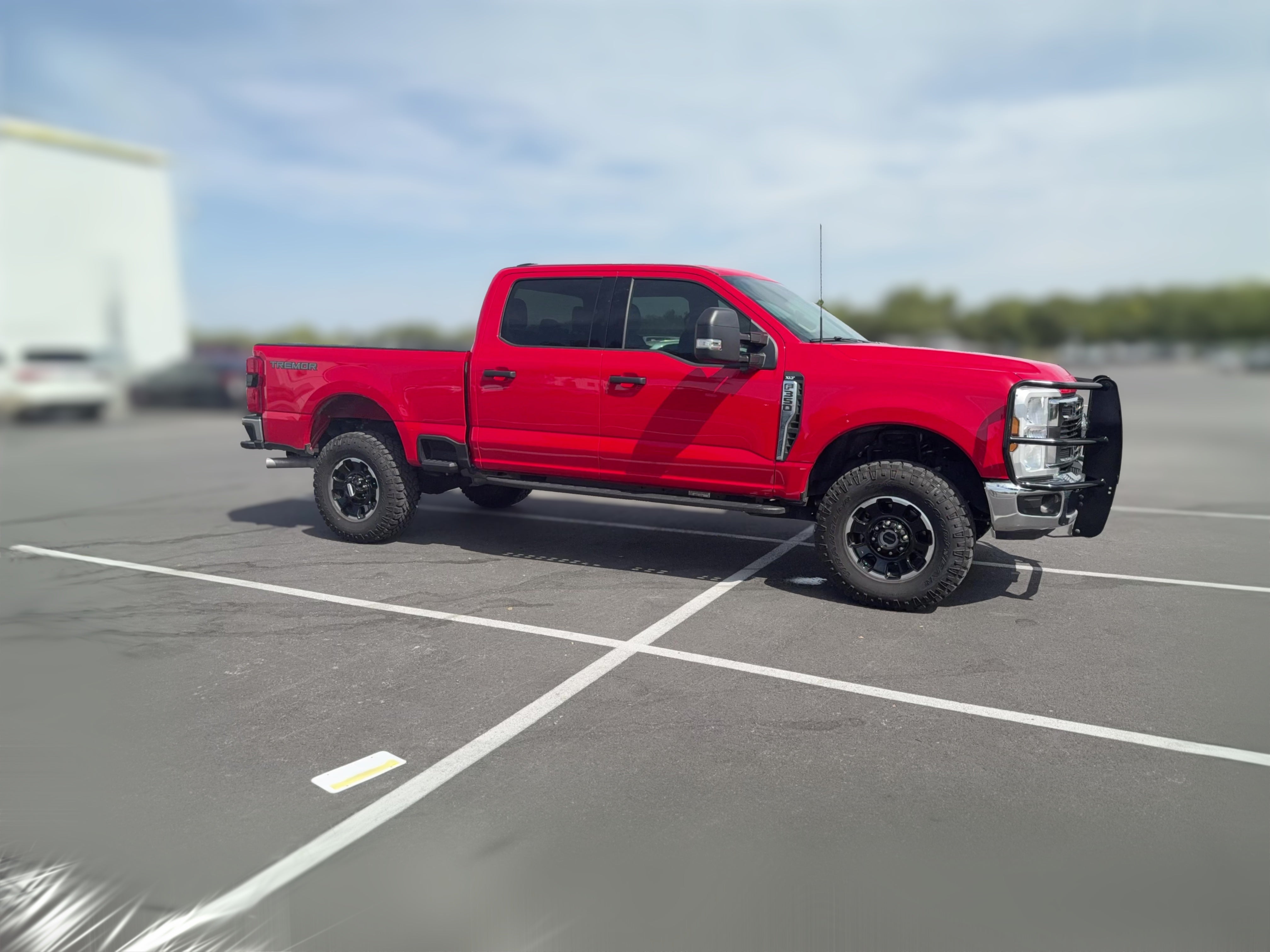 2025 Ford F-350 Super Duty XLT - Photo 35