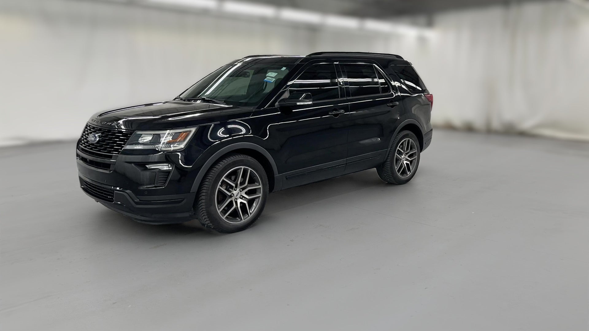 2018 Ford Explorer vehicle photo