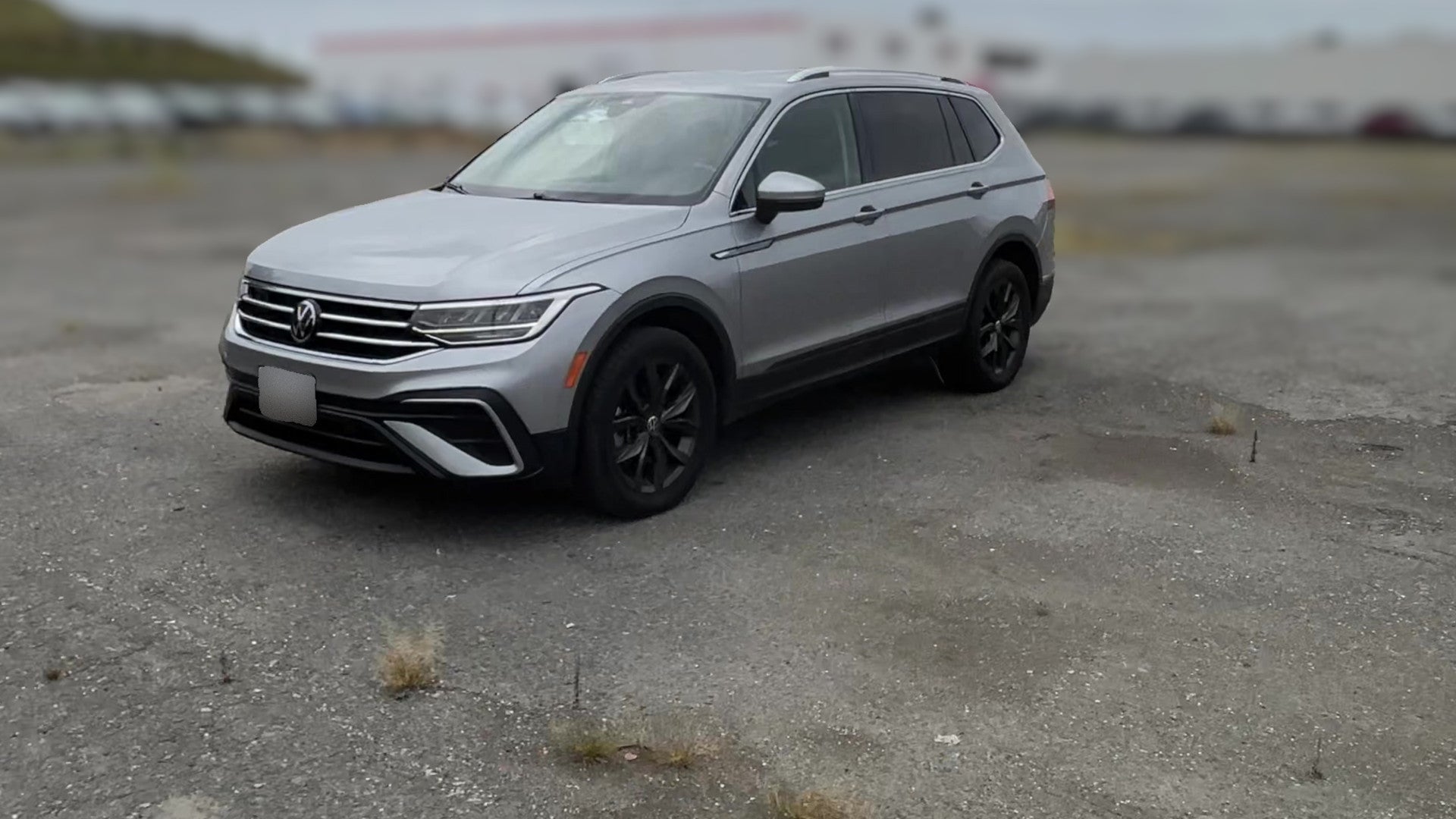 2024 Volkswagen Tiguan vehicle photo