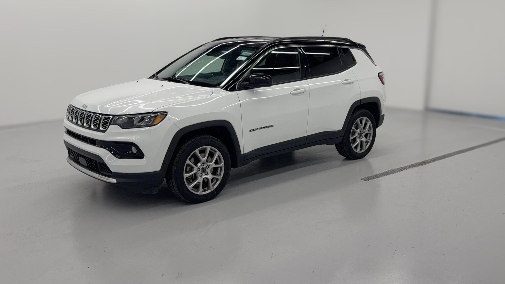 2025 Jeep Compass vehicle photo