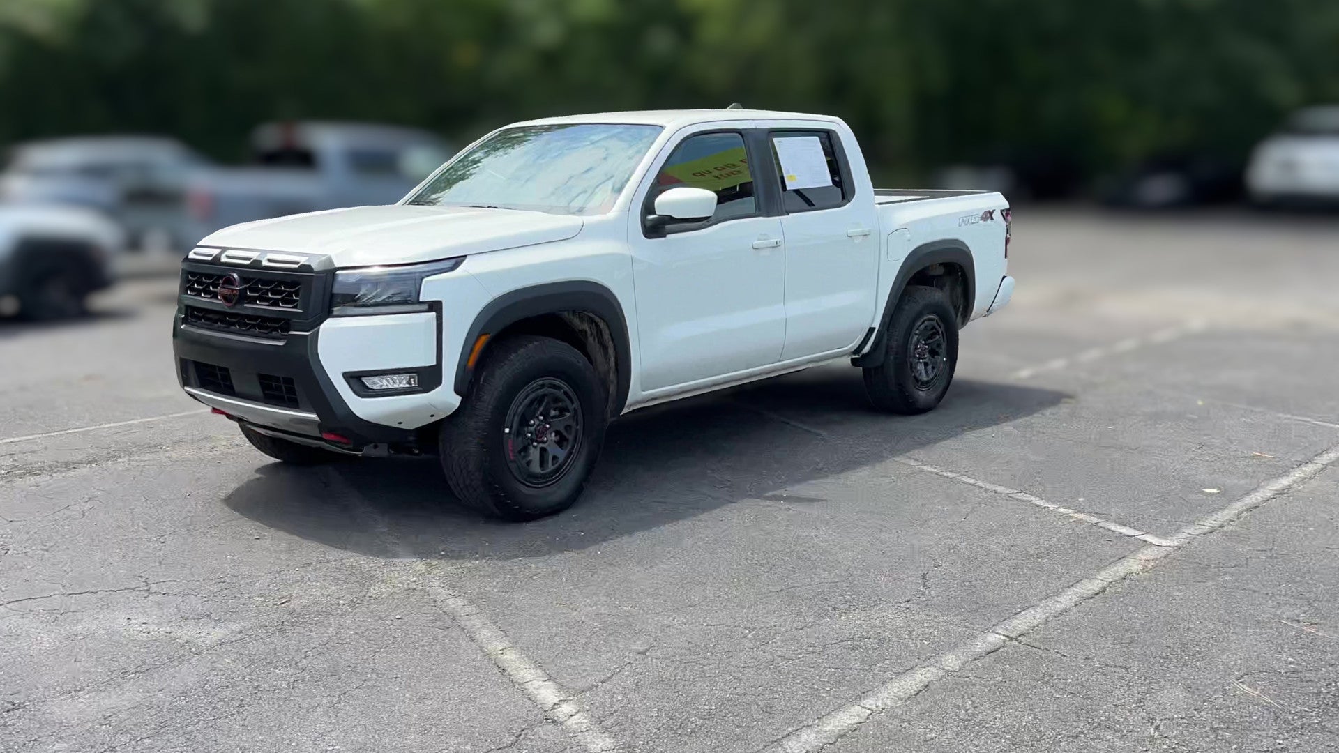 2026 Nissan Frontier Crew Cab vehicle photo