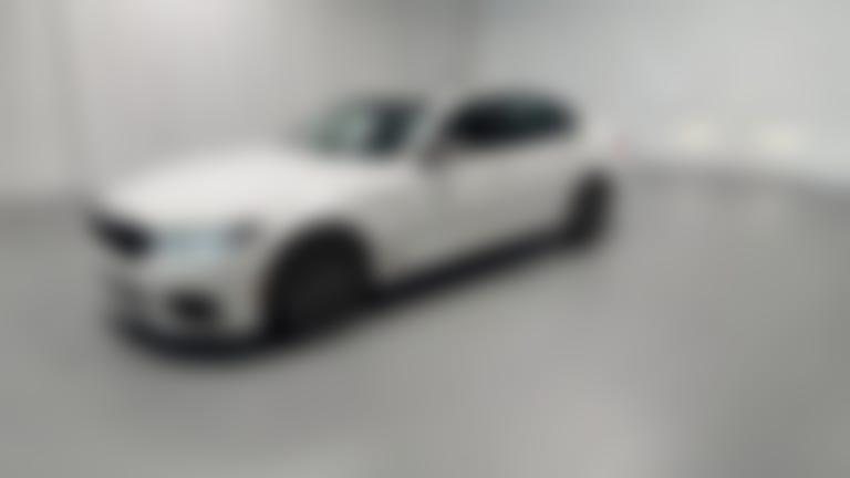 2018 BMW 5 Series vehicle photo