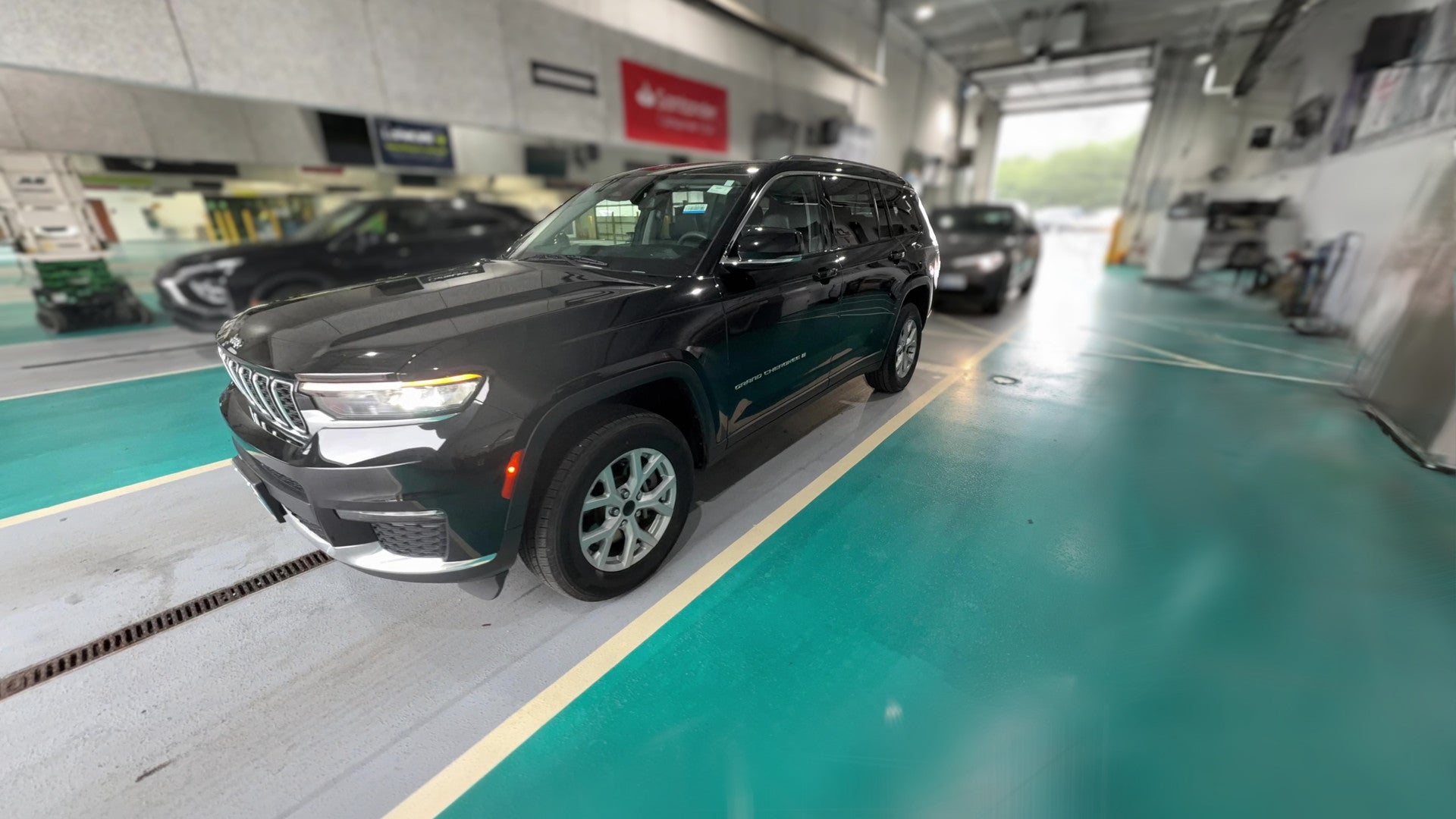 2023 Jeep Grand Cherokee L vehicle photo