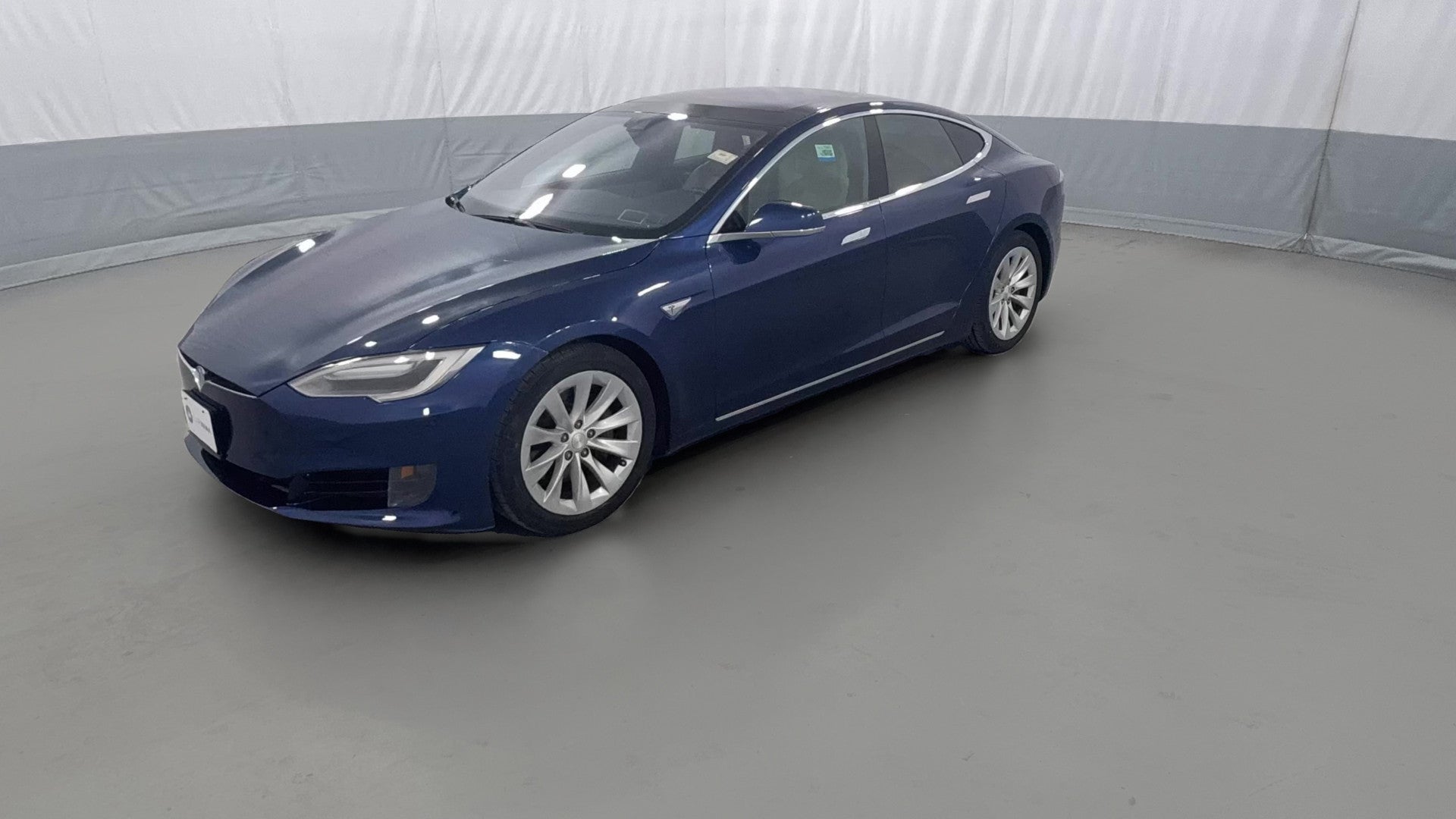 2016 Tesla Model S vehicle photo
