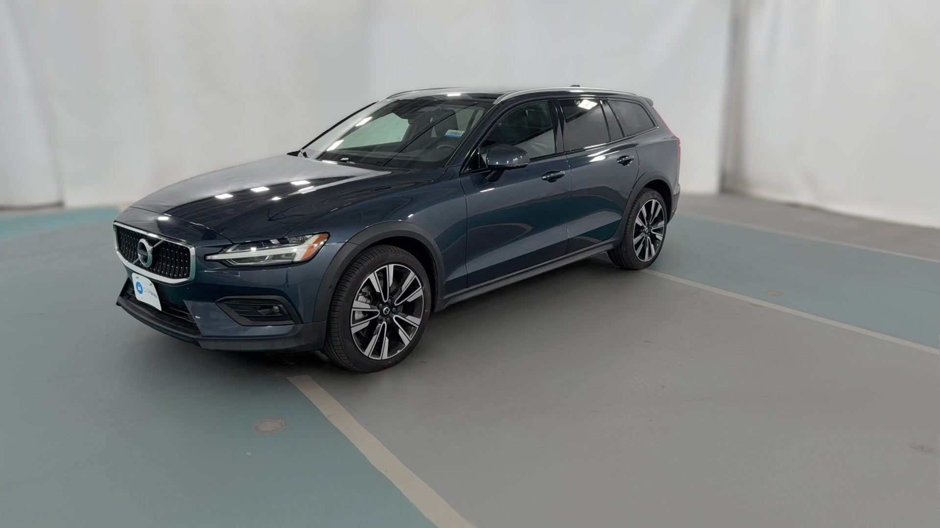 2021 Volvo V60 vehicle photo