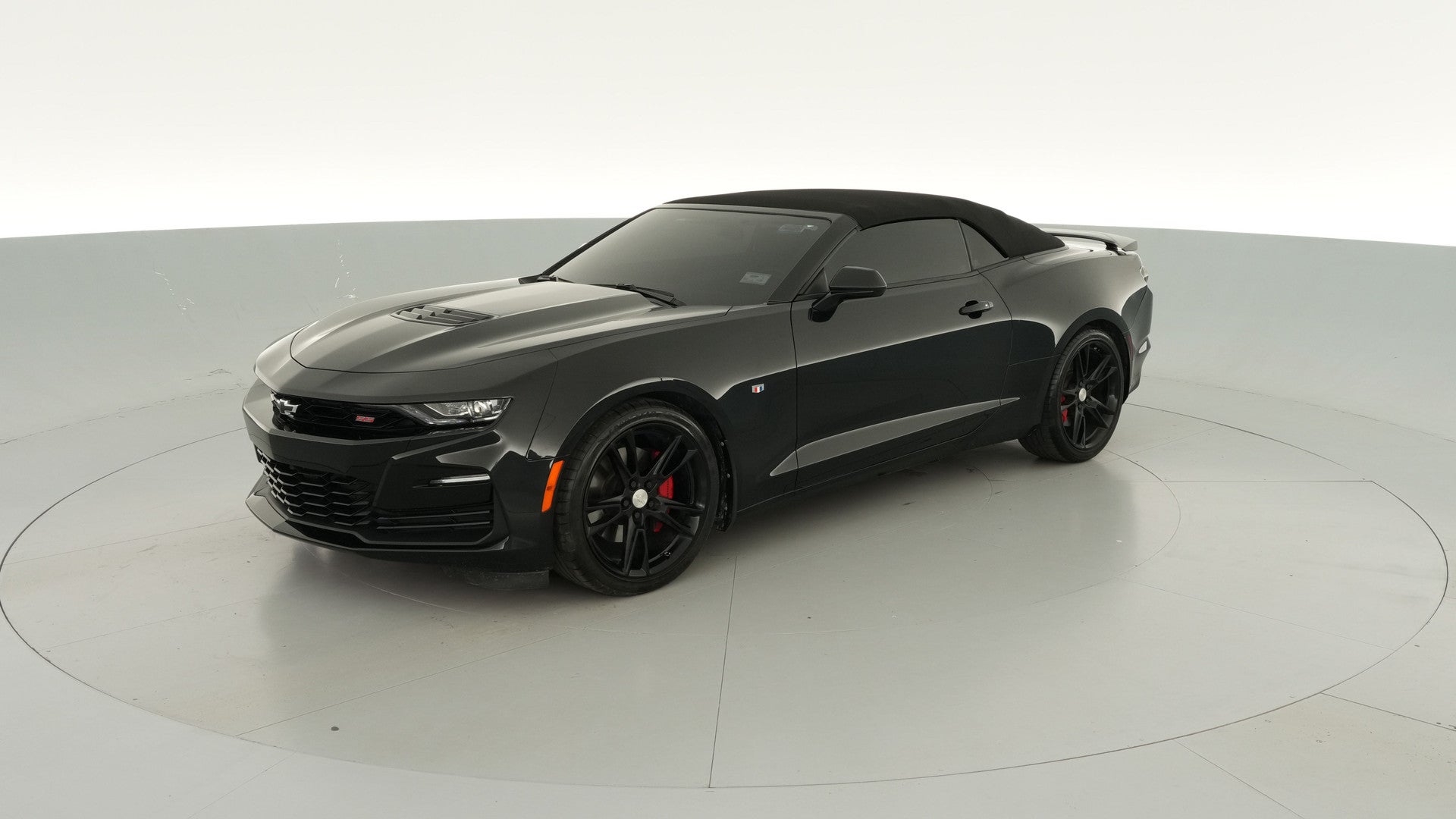 2023 Chevrolet Camaro vehicle photo