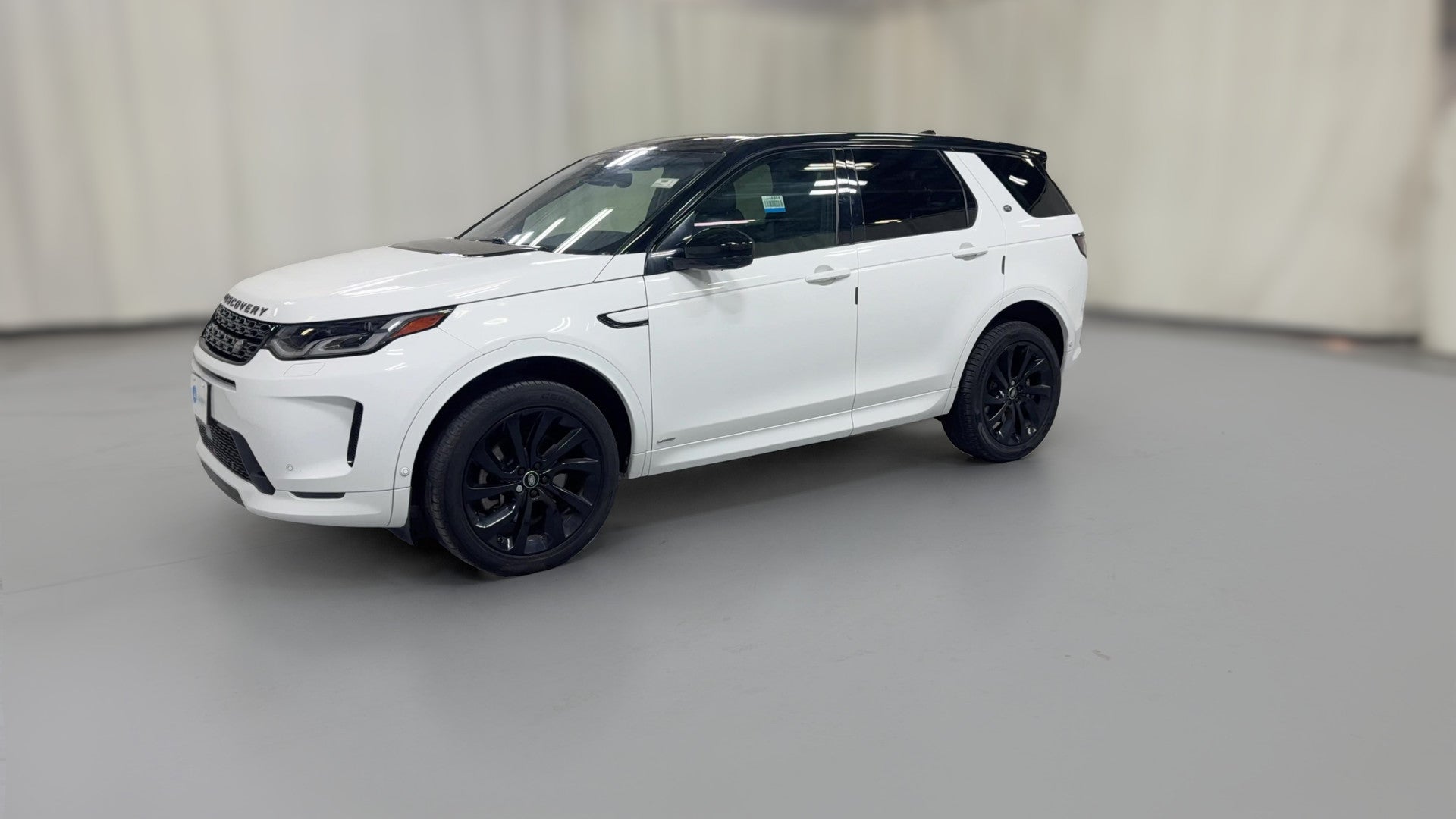 2021 Land Rover Discovery Sport vehicle photo