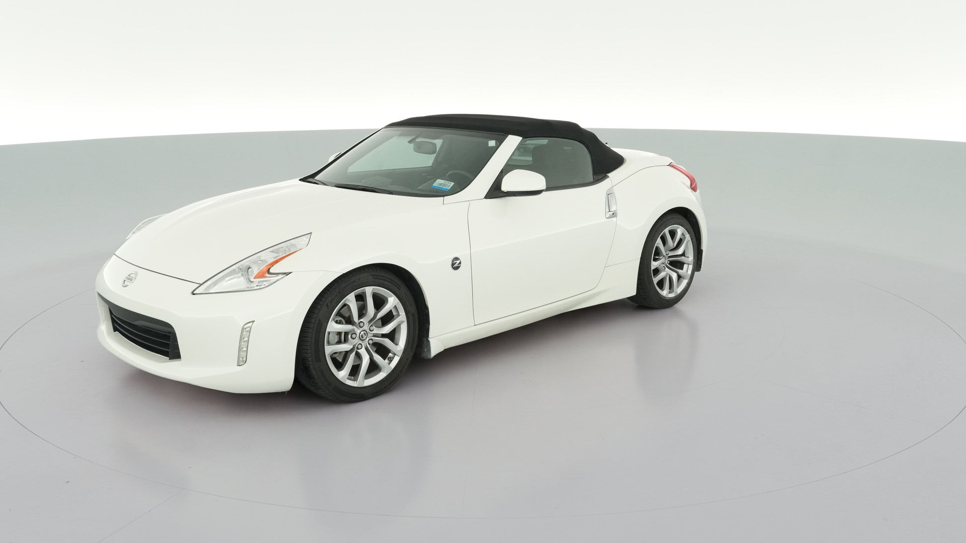 2015 Nissan 370Z vehicle photo