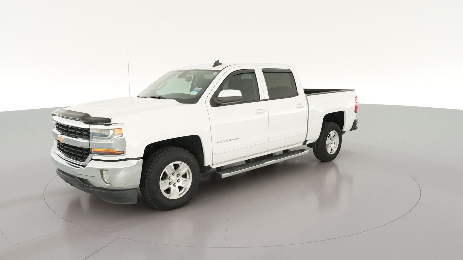 2018 Chevrolet Silverado 1500 Crew Cab vehicle photo