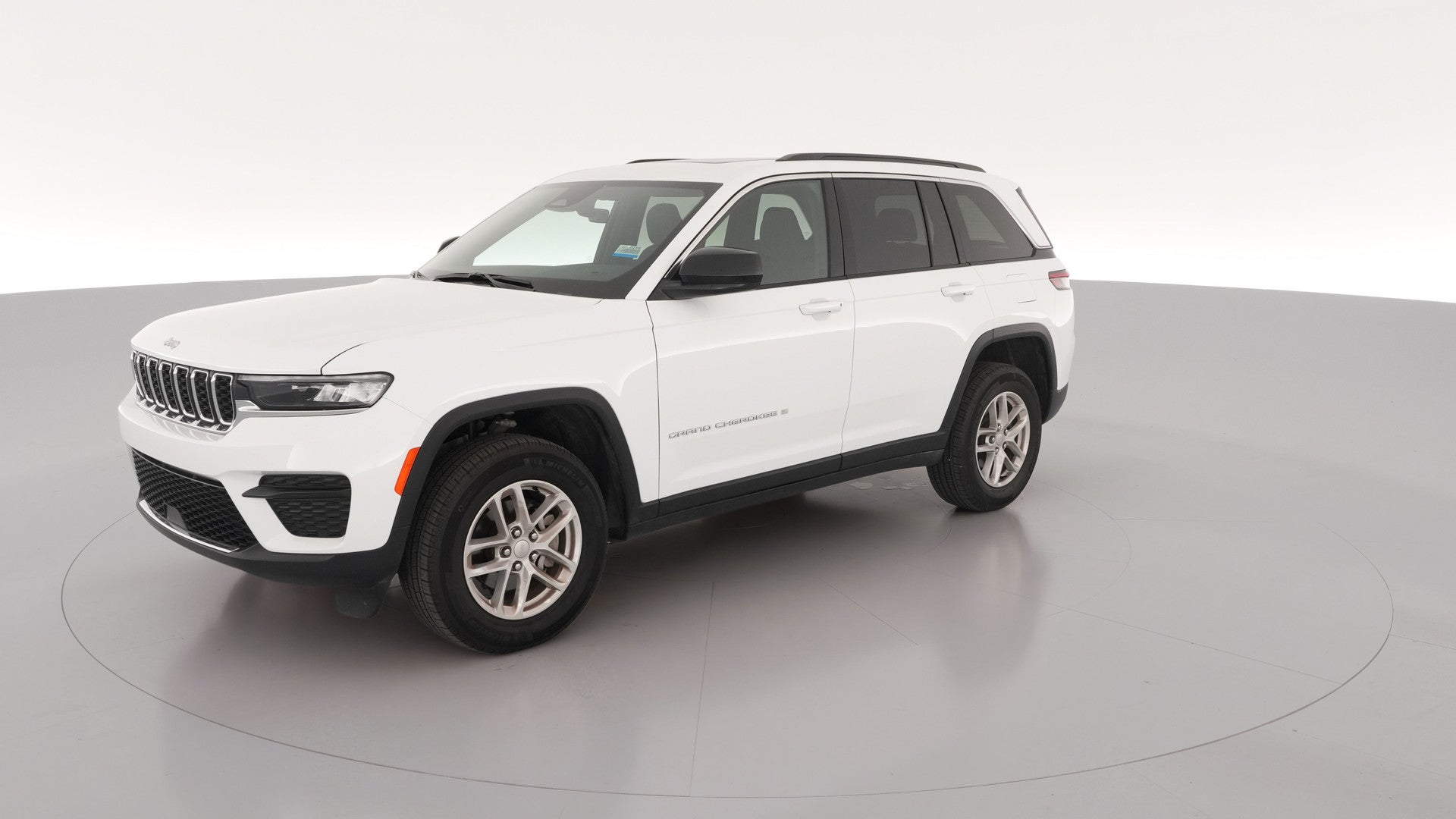 2025 Jeep Grand Cherokee vehicle photo