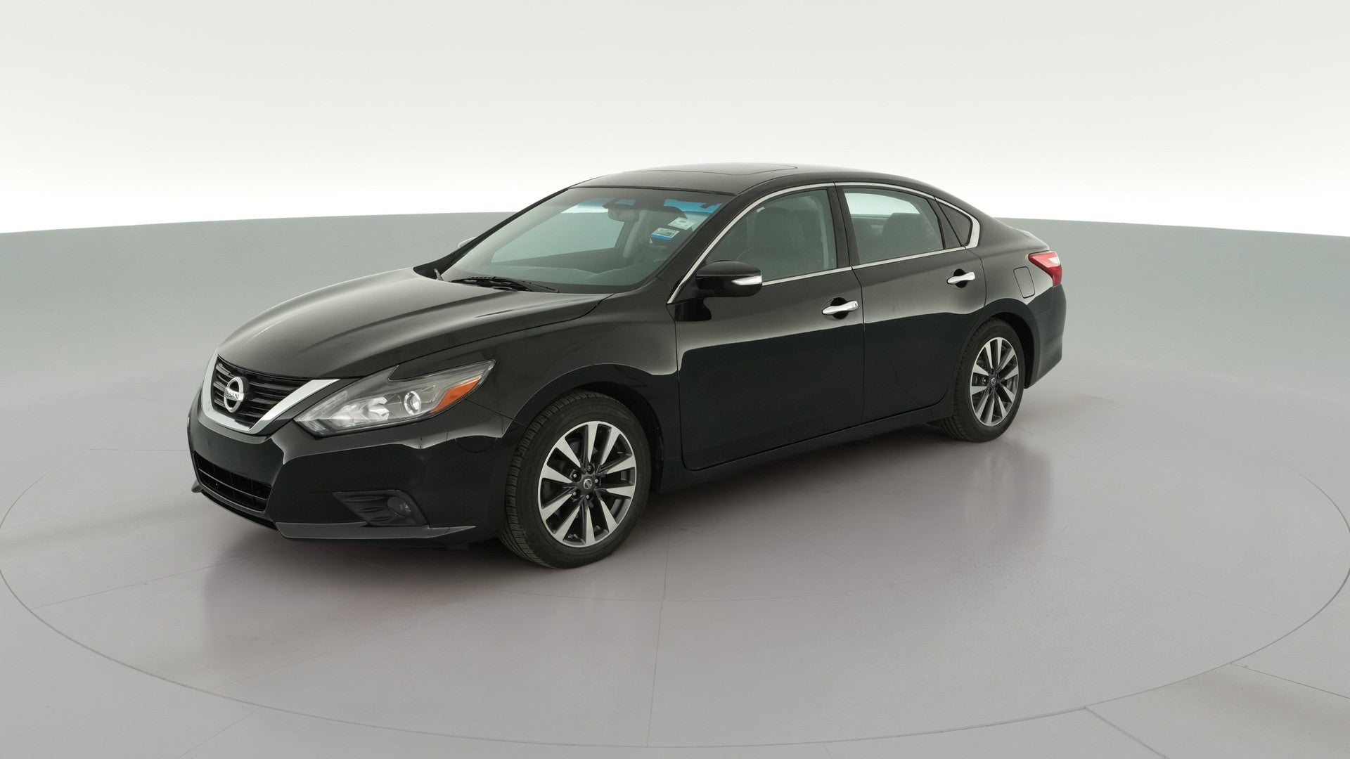 2017 Nissan Altima vehicle photo