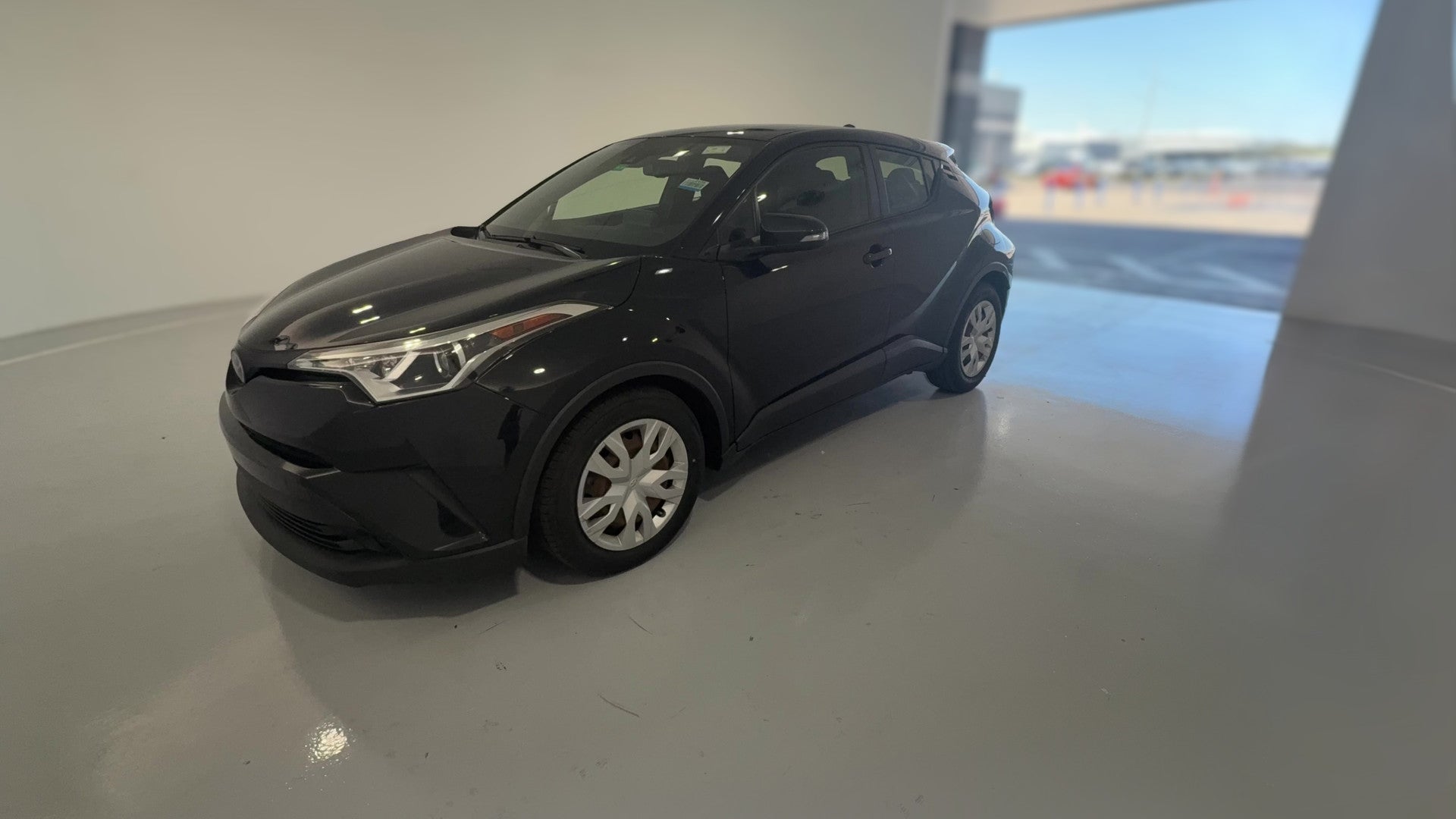 2019 Toyota C-HR vehicle photo