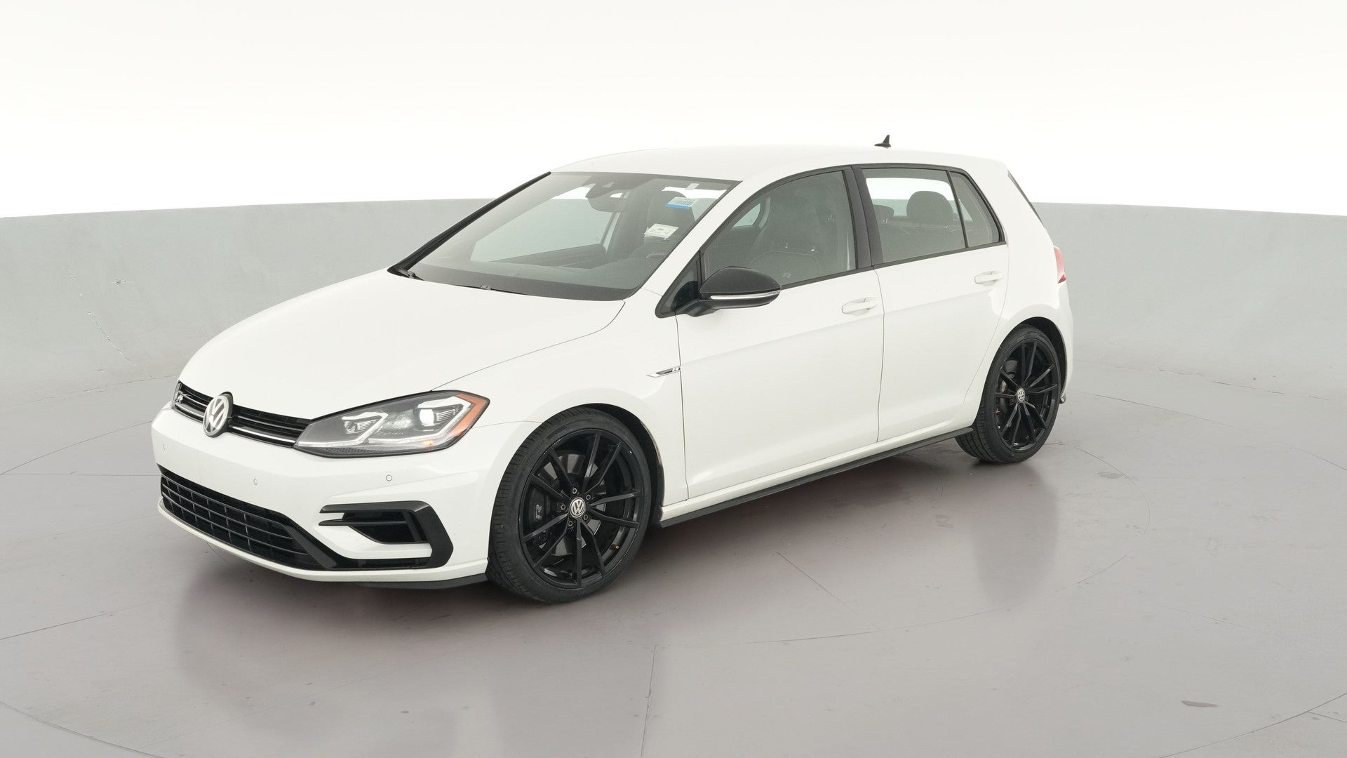 2019 Volkswagen Golf R vehicle photo