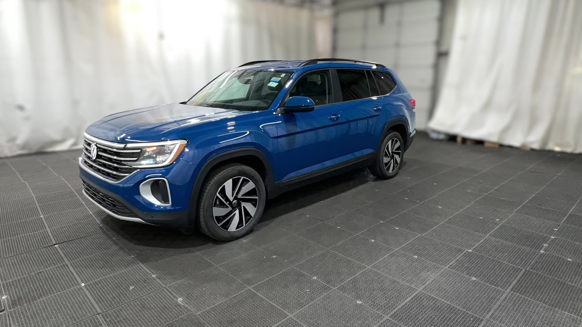 2026 Volkswagen Atlas vehicle photo