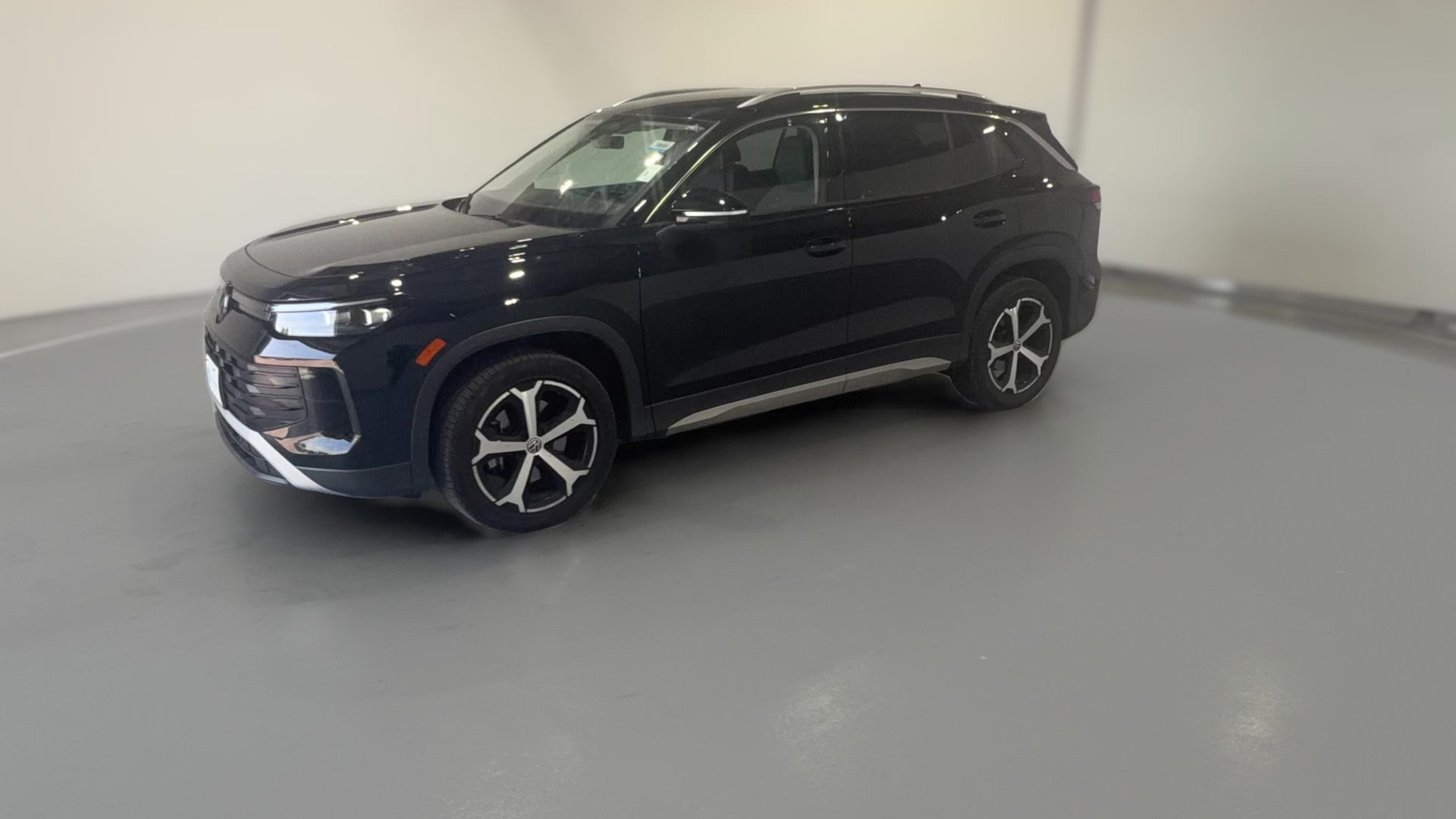 2026 Volkswagen Tiguan vehicle photo