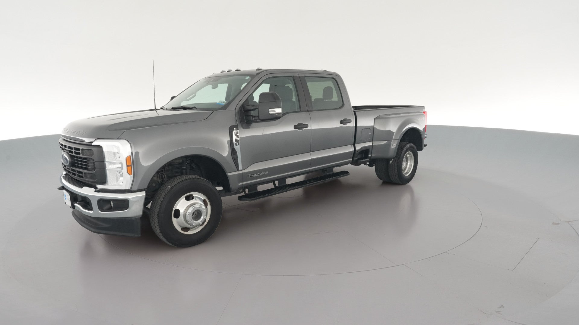 2024 Ford F350 Super Duty Crew Cab vehicle photo