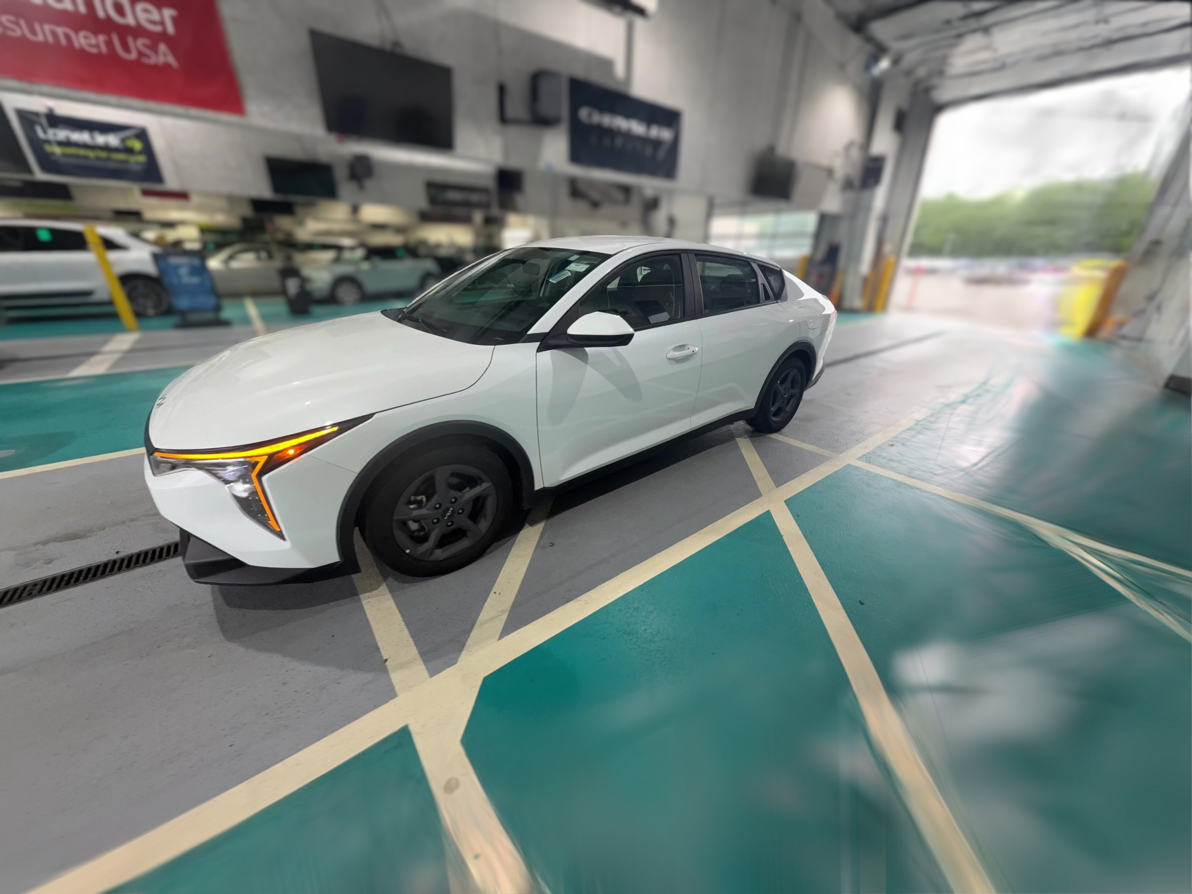 2025 Kia K4 LXS - Photo 25