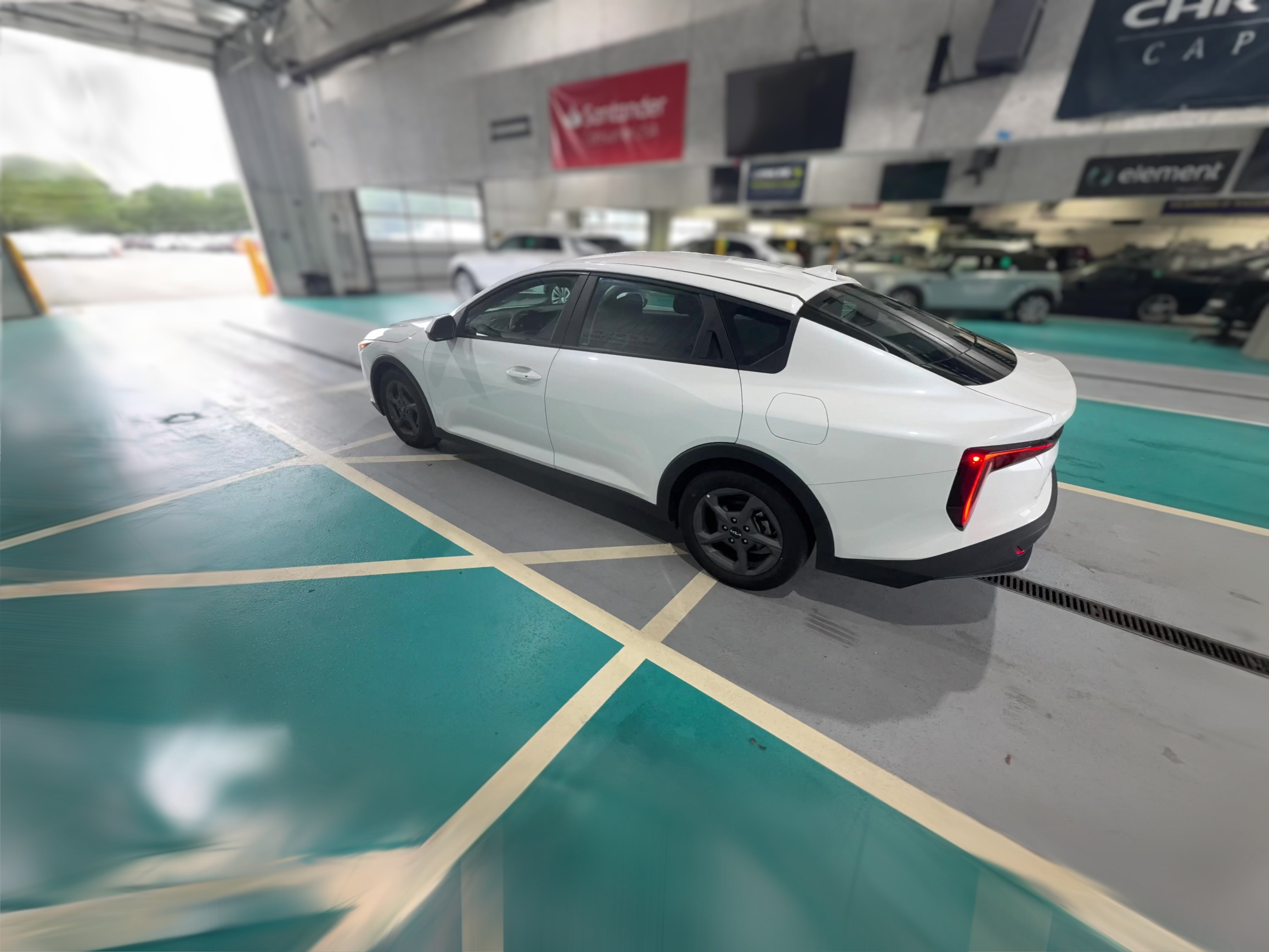 2025 Kia K4 LXS - Photo 28