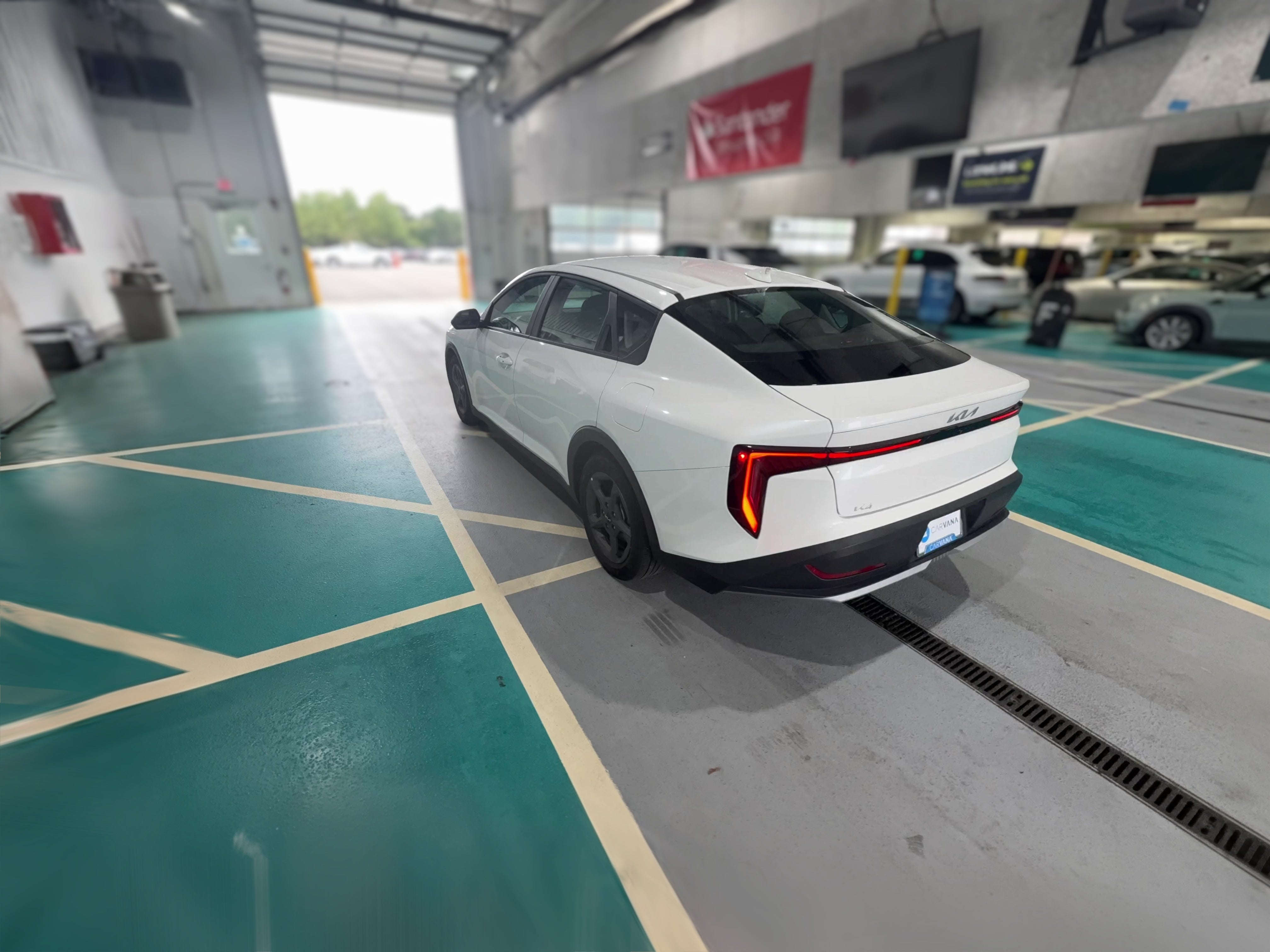 2025 Kia K4 LXS - Photo 29