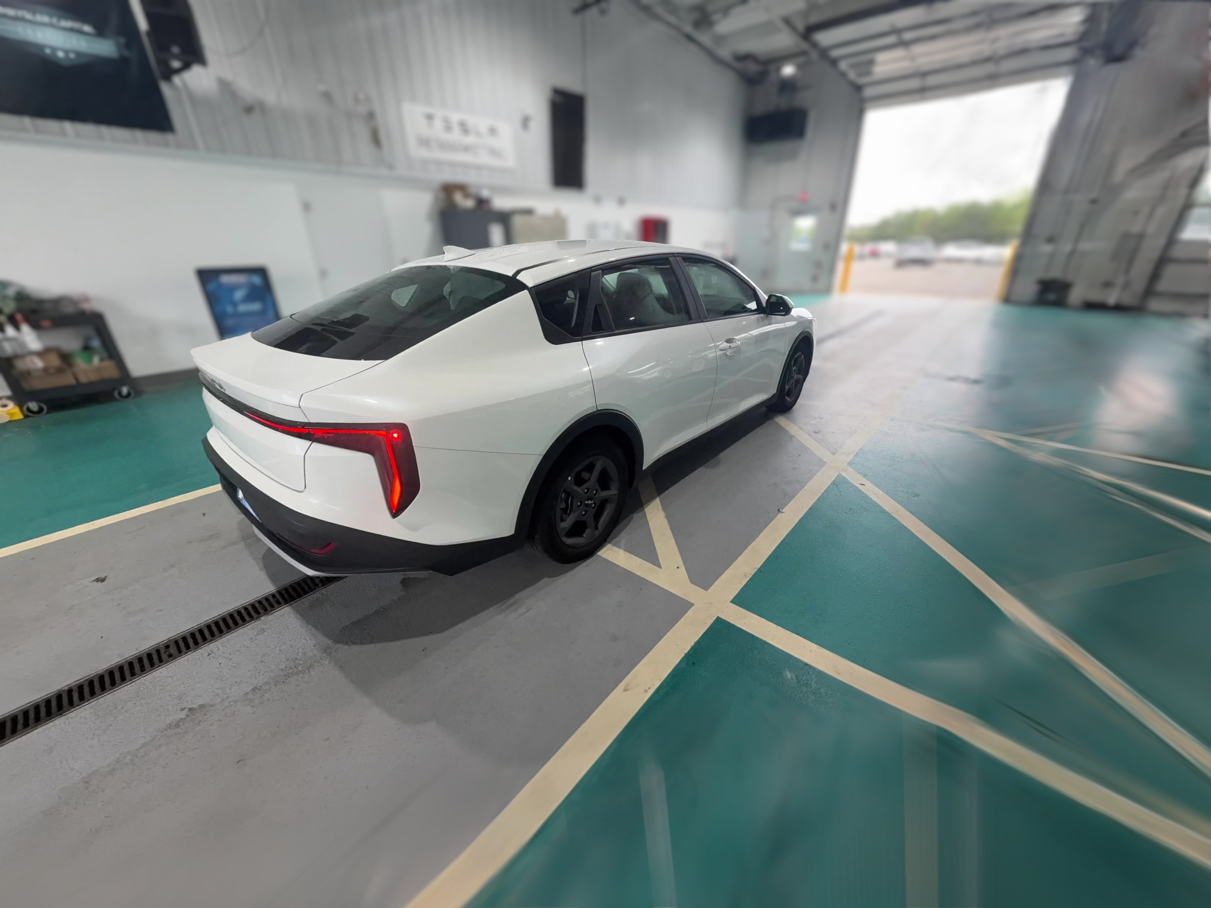 2025 Kia K4 LXS - Photo 33