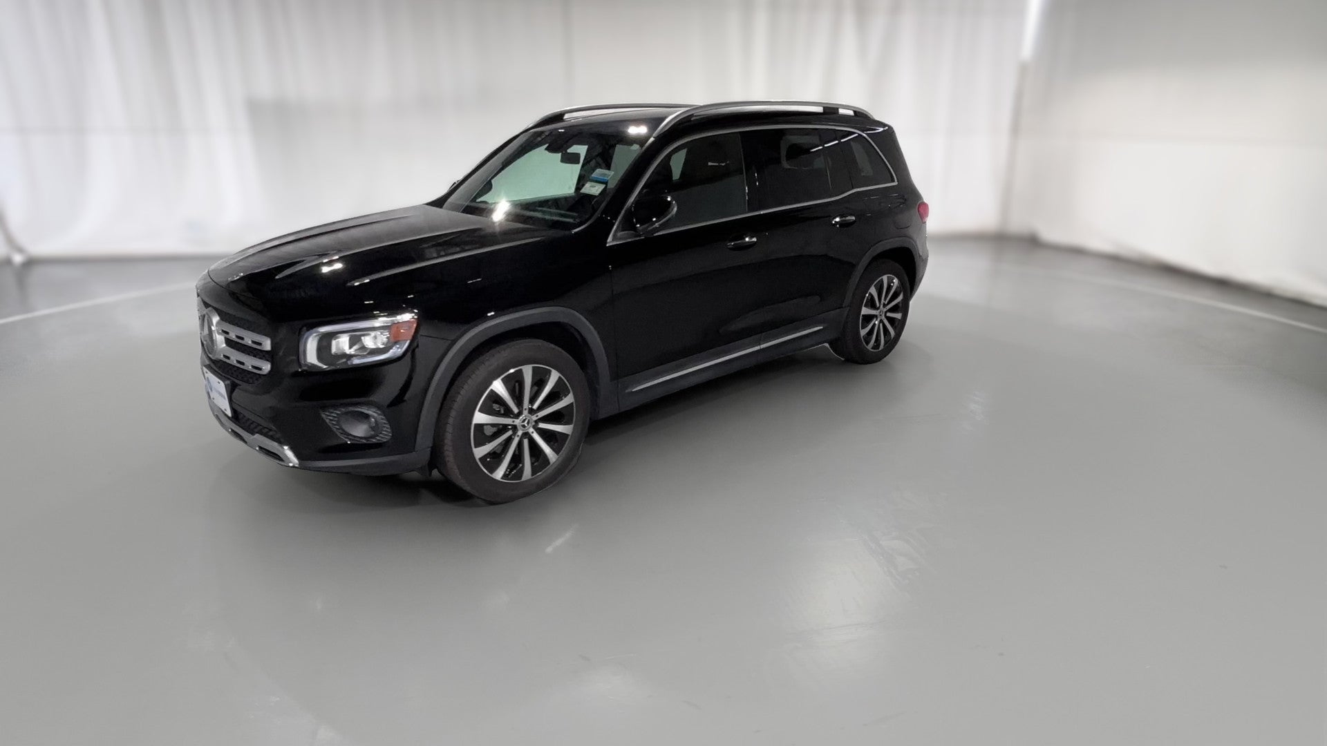 2021 Mercedes-Benz GLB vehicle photo