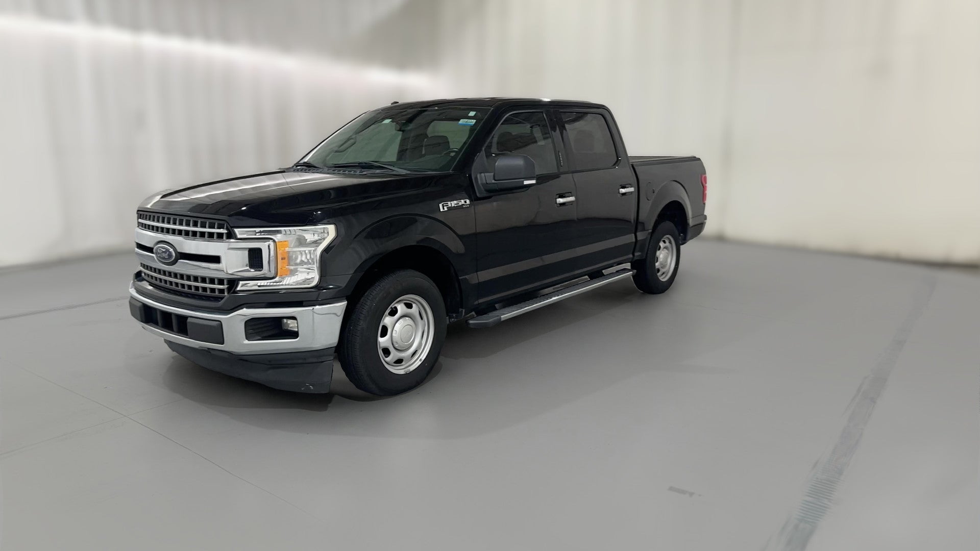 2018 Ford F150 SuperCrew Cab vehicle photo