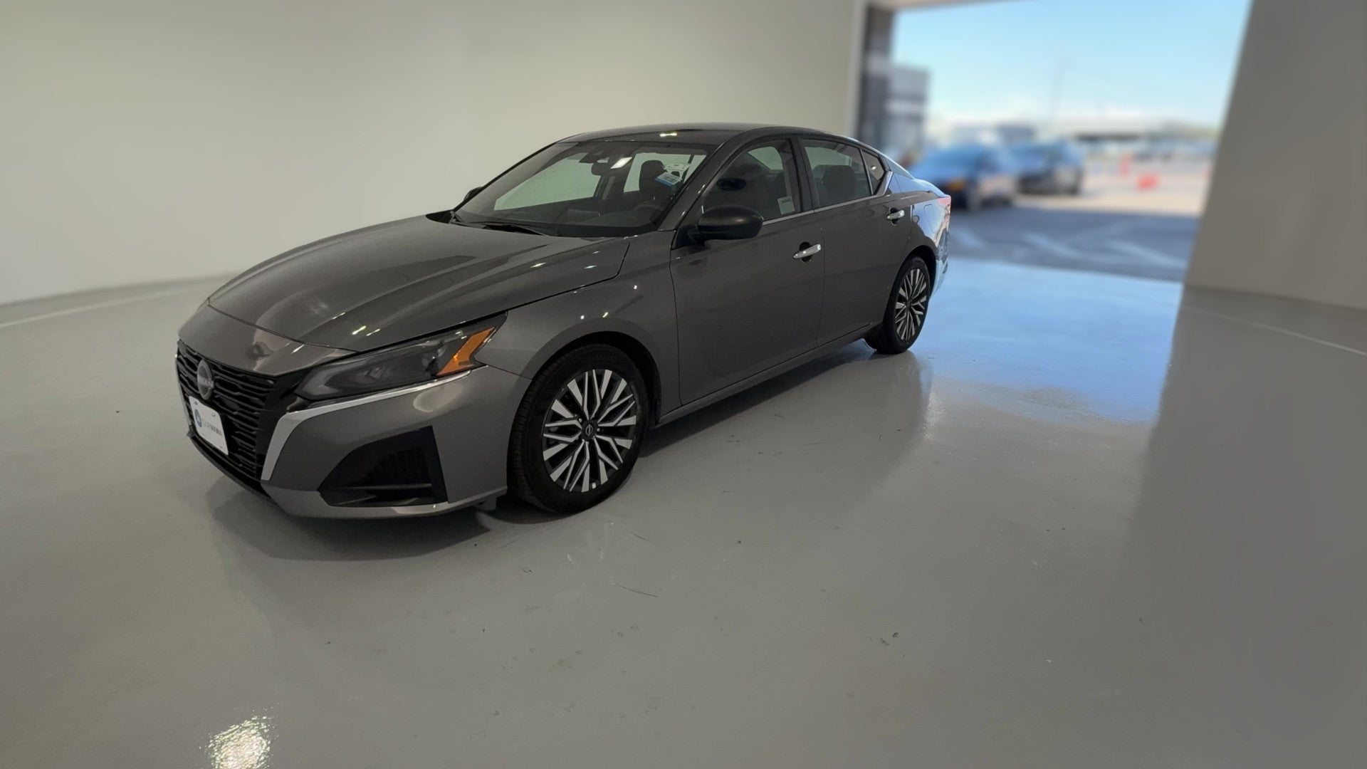 2025 Nissan Altima vehicle photo
