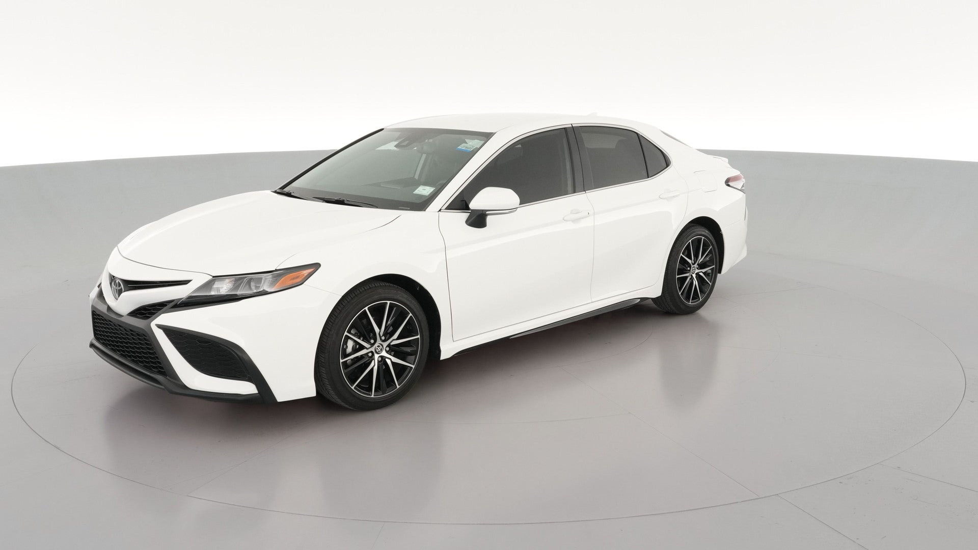 2021 Toyota Camry vehicle photo