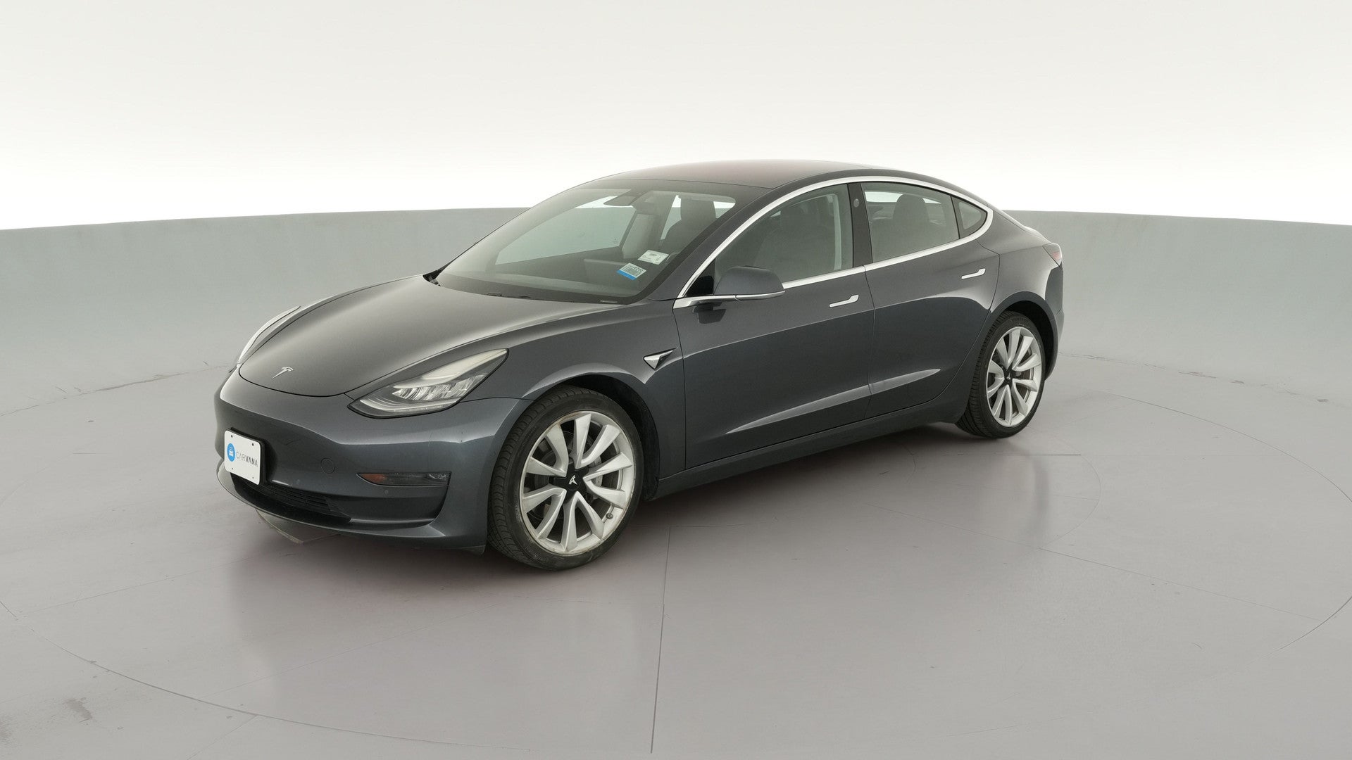 2018 Tesla Model 3 vehicle photo