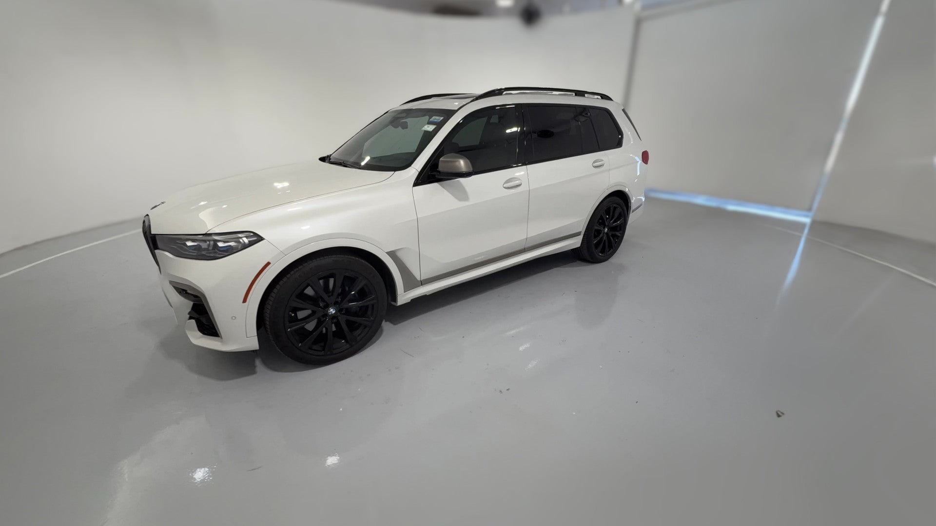 2021 BMW X7 vehicle photo