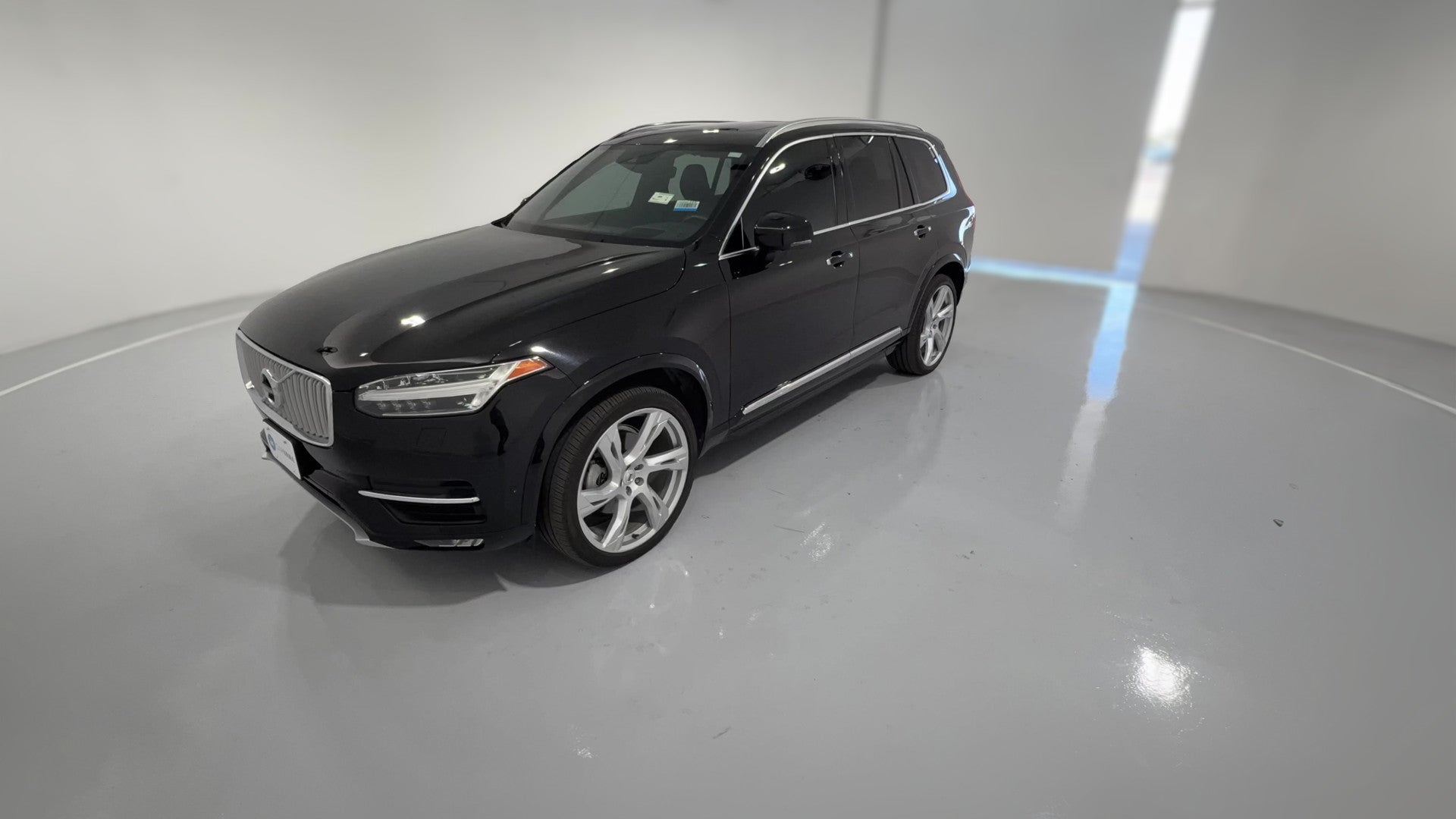 2017 Volvo XC90 vehicle photo