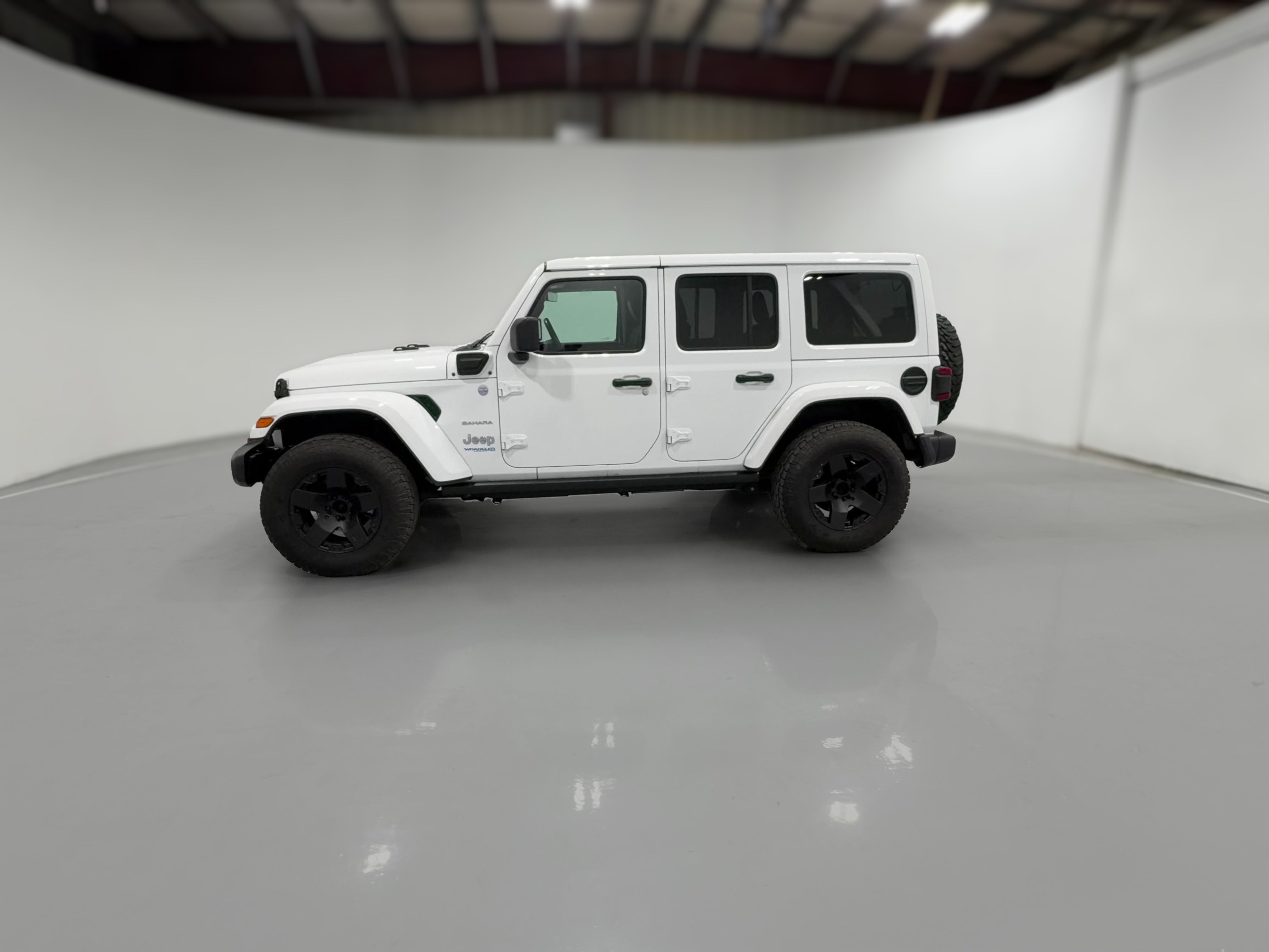 2022 Jeep Wrangler Unlimited Sahara 4XE - Photo 31