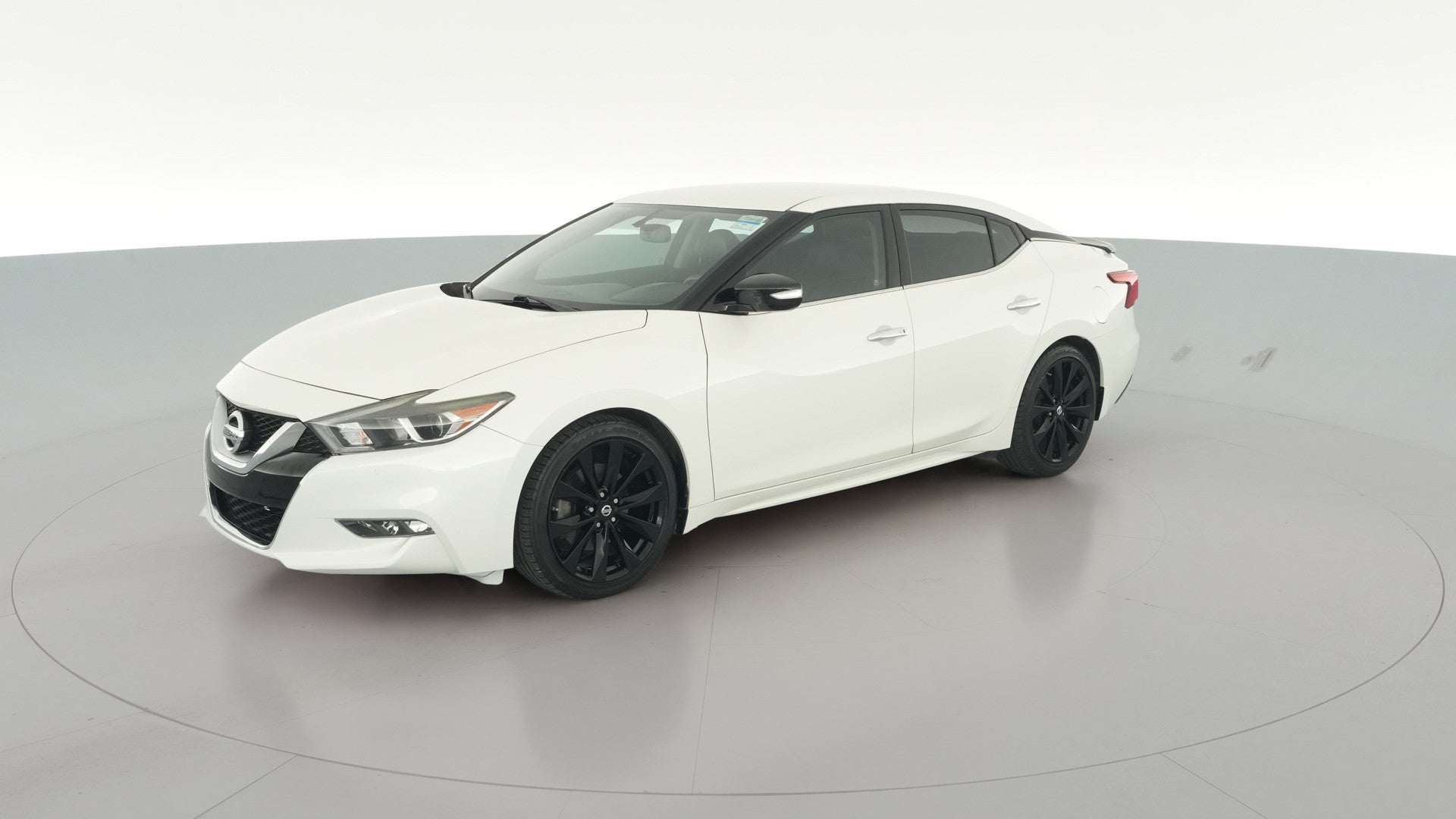 2017 Nissan Maxima vehicle photo