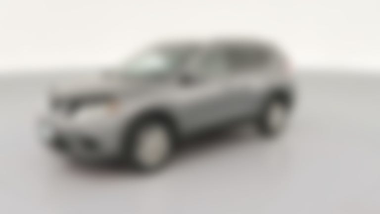 2015 Nissan Rogue vehicle photo