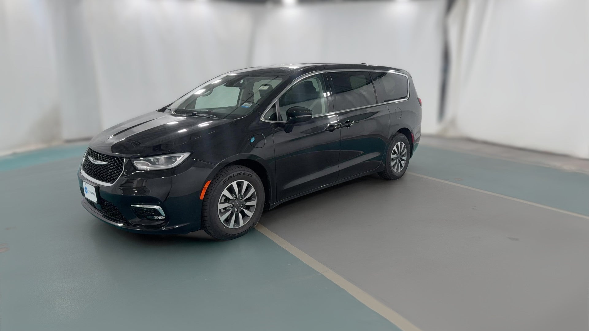 2024 Chrysler Pacifica Hybrid vehicle photo
