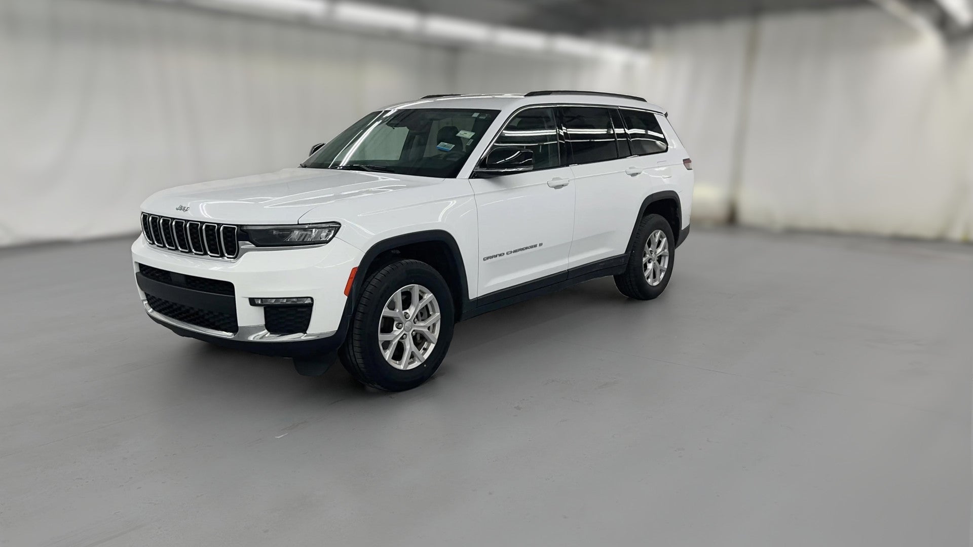 2023 Jeep Grand Cherokee L vehicle photo