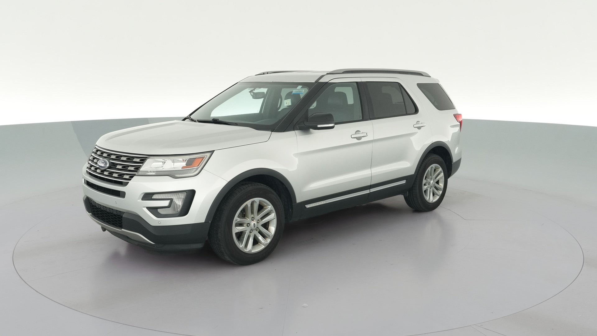 2017 Ford Explorer vehicle photo