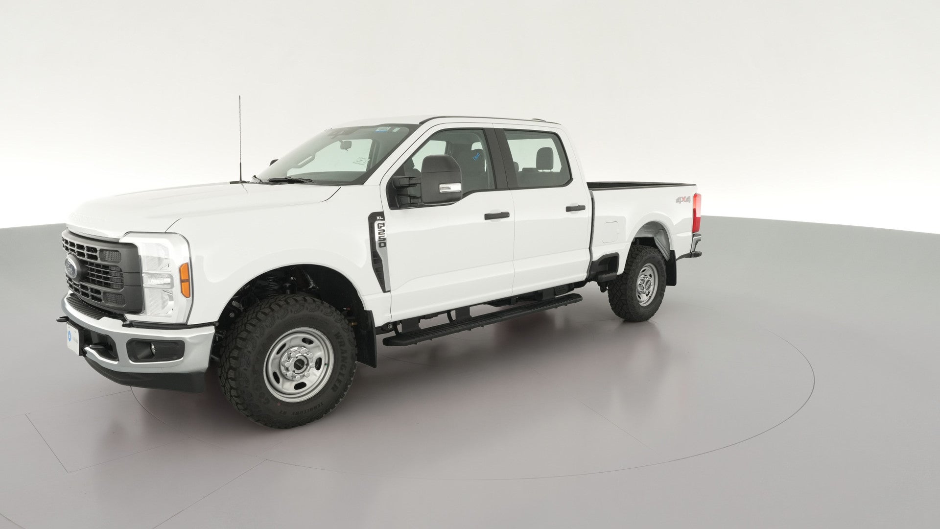 2025 Ford F250 Super Duty Crew Cab vehicle photo