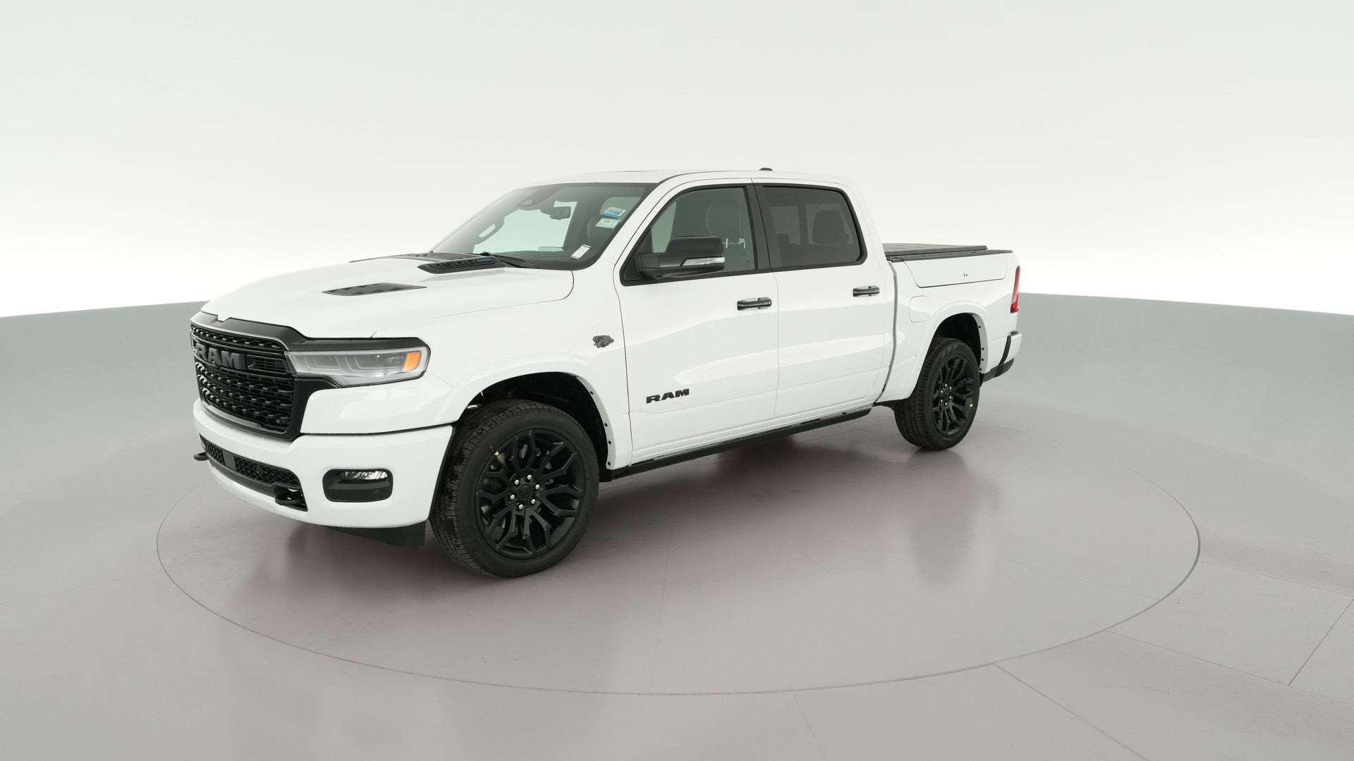 2027 Ram 1500 Crew Cab vehicle photo